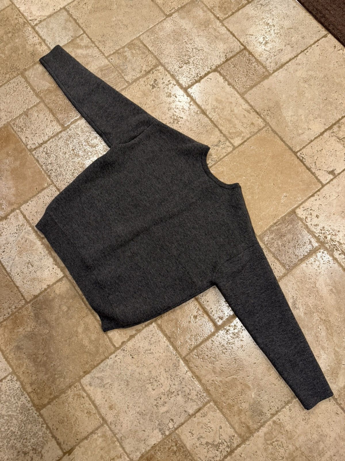 Loewe Loewe Grey Studded Open Back Knit Cardigan Sweater 2024 Size US S / EU 44-46 / 1 - 12 Thumbnail
