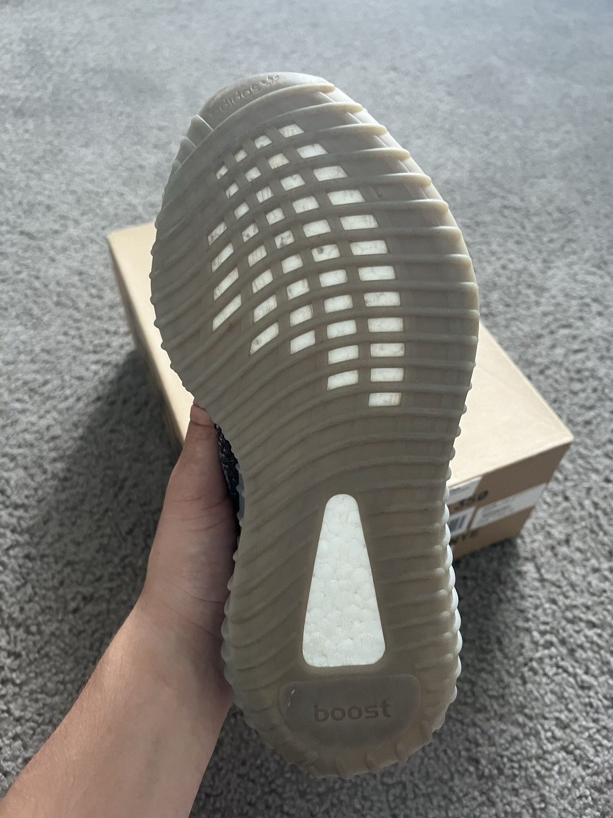 Adidas YEEZY BOOST 350 V2 OG Beluga Size US 7 / EU 40 - 7 Thumbnail