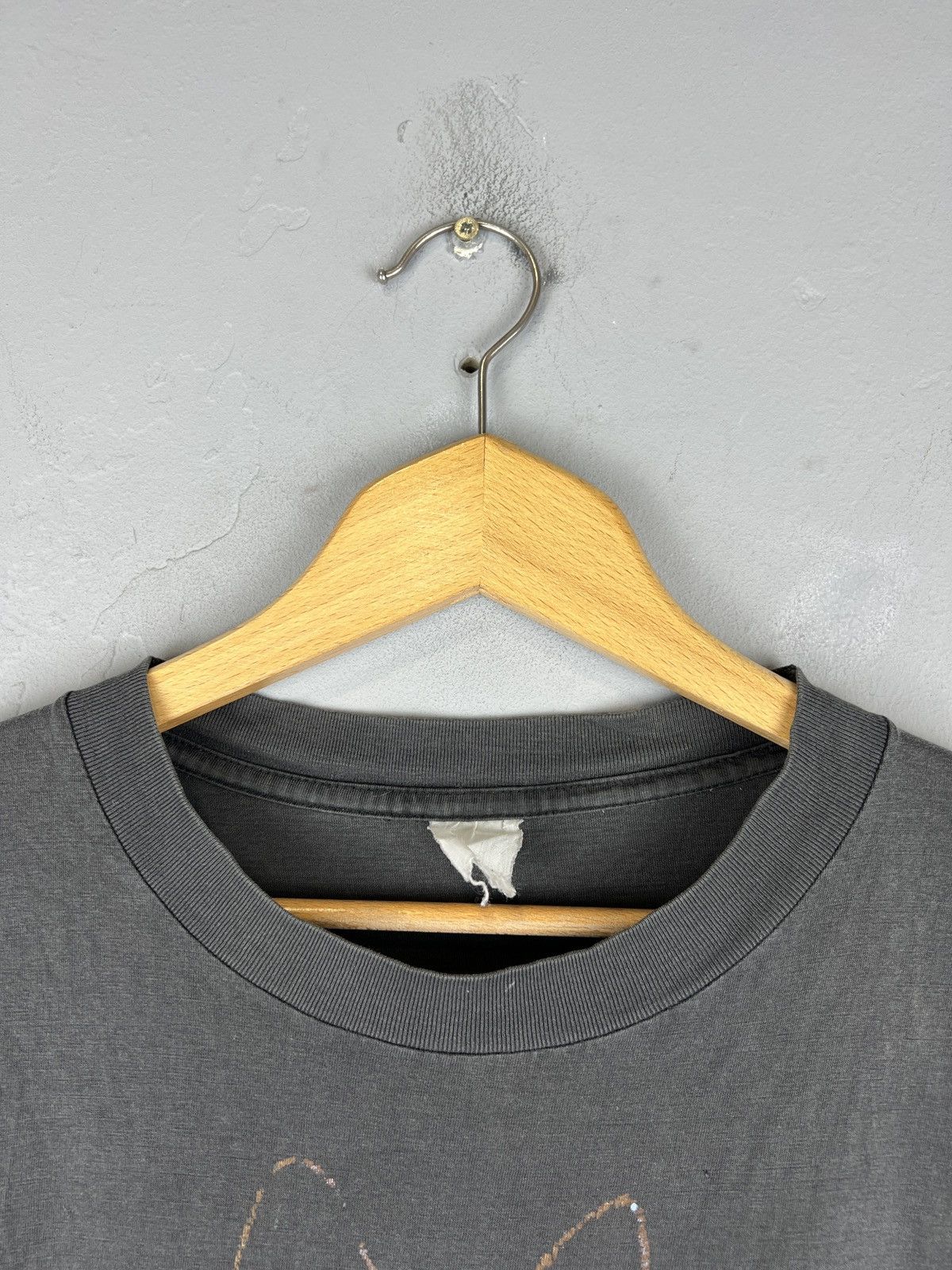 Vintage Vintage 90s Faded Big Face Dog tshirt y2k distressed Larion Size US L / EU 52-54 / 3 - 2 Thumbnail