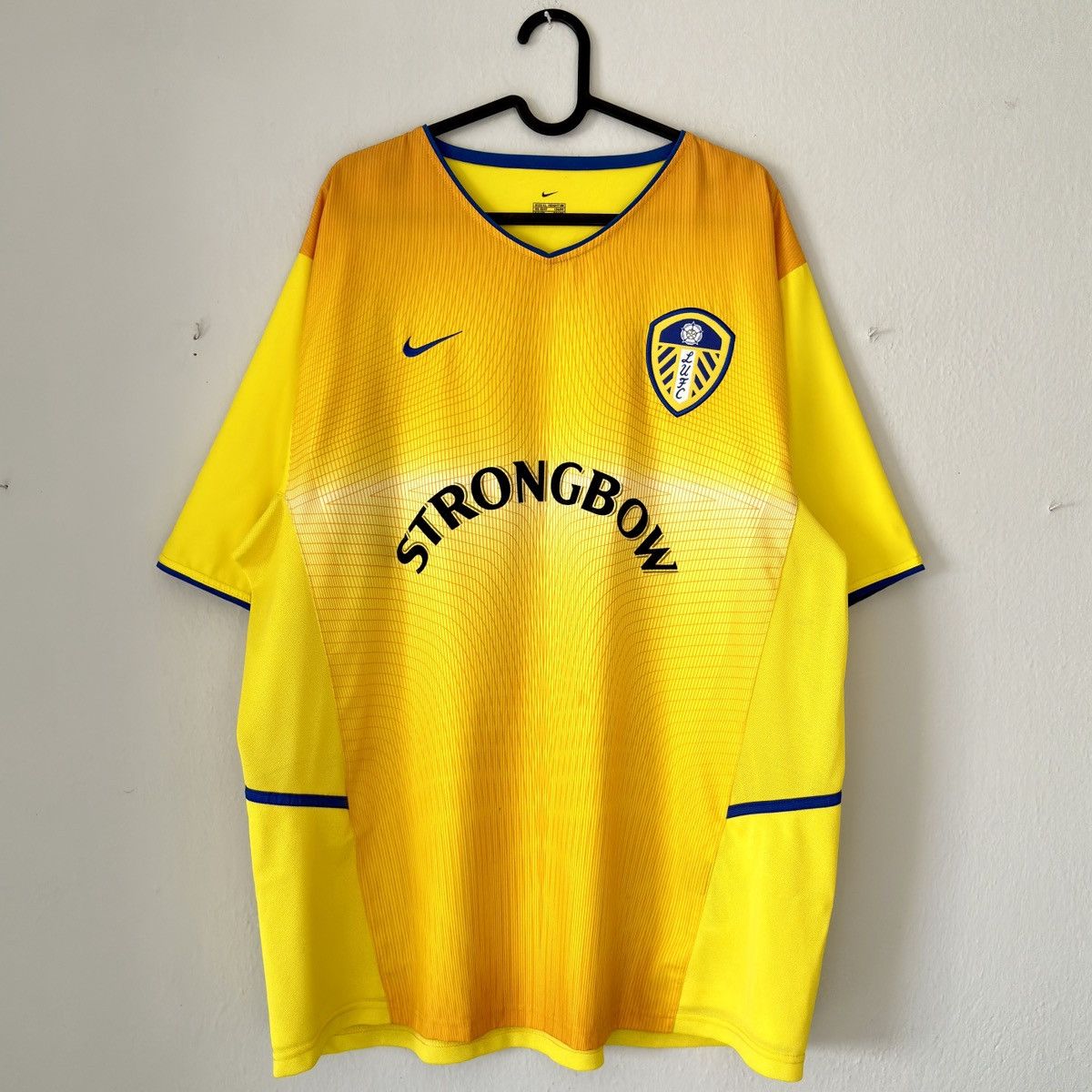 Nike × Vintage 2002 2004 Leeds United Nike Vintage Away Kit Soccer Jersey Size US XL / EU 56 / 4 - 3 Thumbnail
