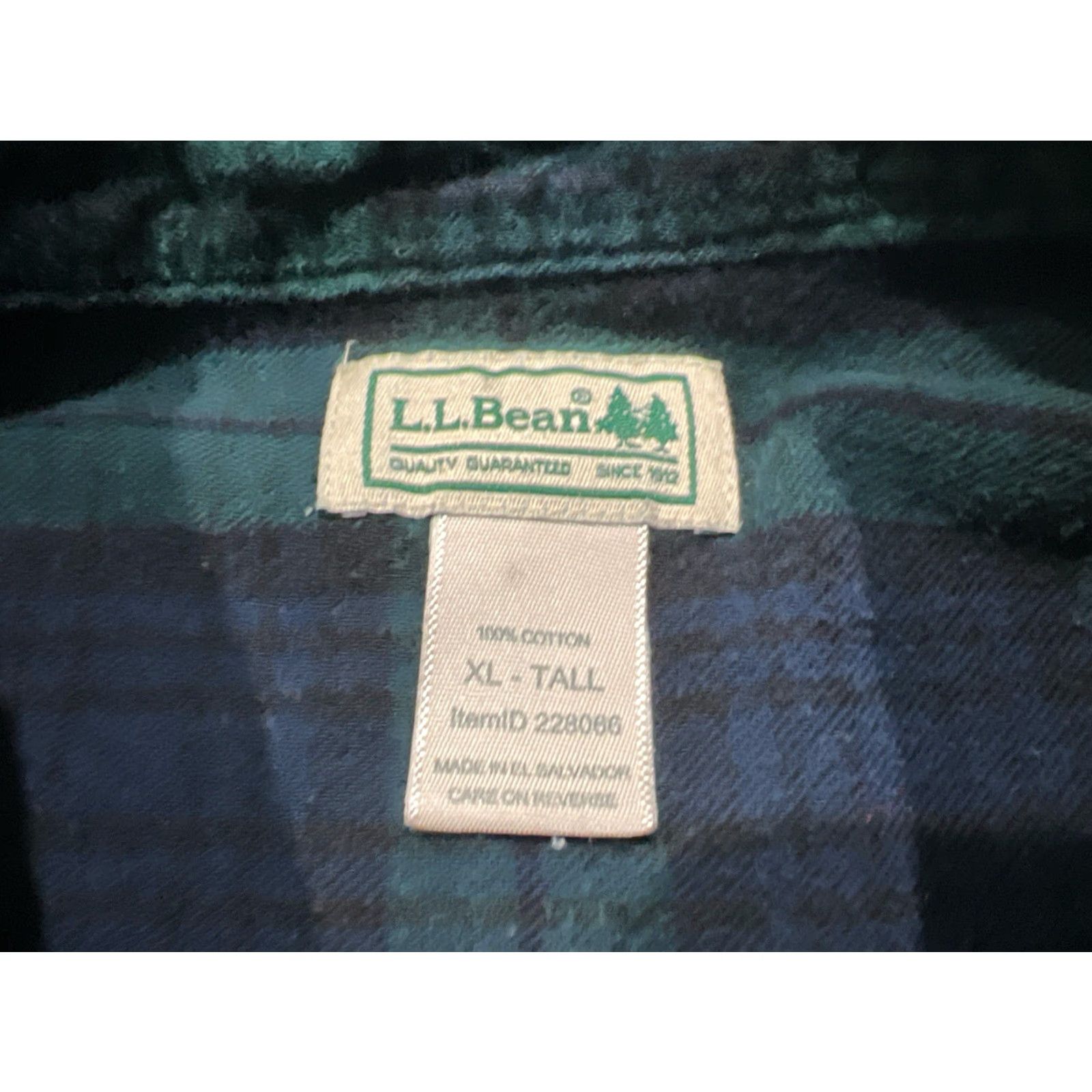 Vintage VINTAGE L.L. Bean Men's Flannel Shirt Casual Big & Tall XLT Long Sleeve Blue Green Scotch Plaid Size US XL / EU 56 / 4 - 7 Thumbnail