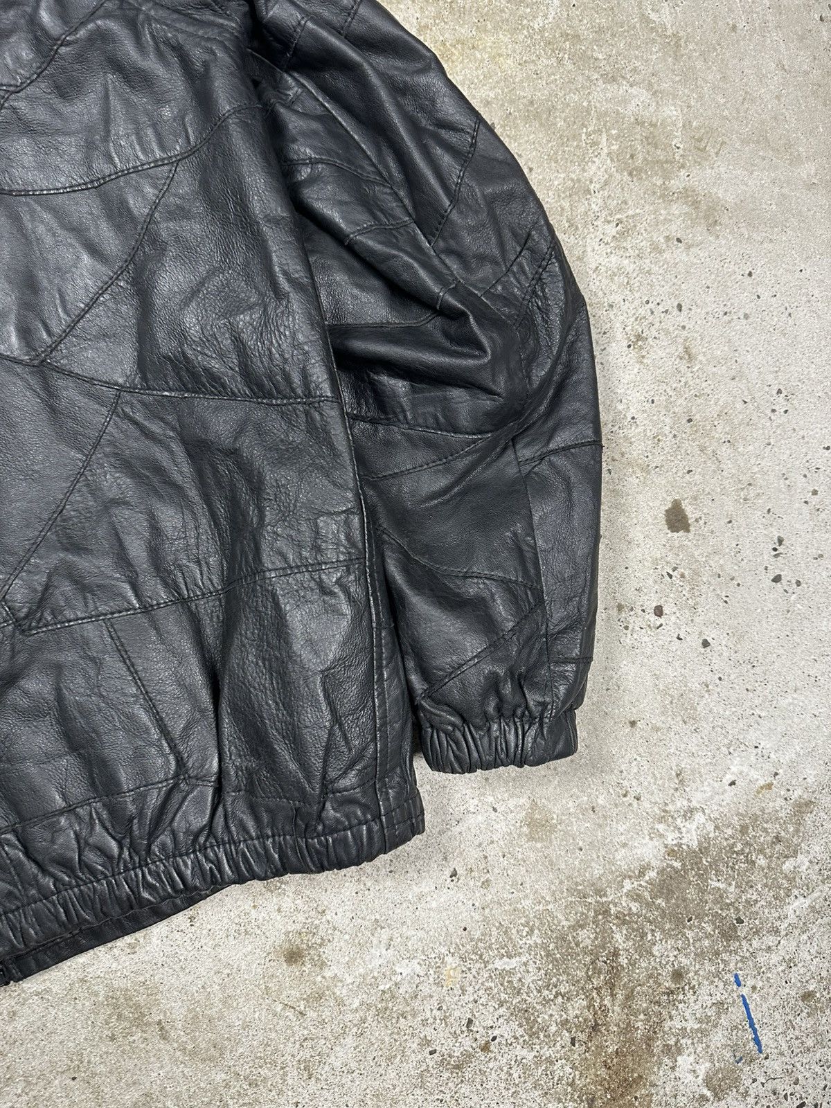 Japanese Brand Vintage Y2K Black Patchwork Leather Bomber Jacket Size US M / EU 48-50 / 2 - 11 Thumbnail