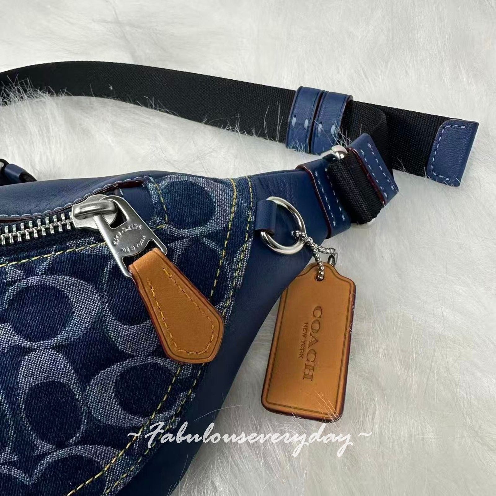 Coach Coach Men Warren Mini Belt Signature Denim Silver/Deep Blue Size ONE SIZE - 8 Thumbnail