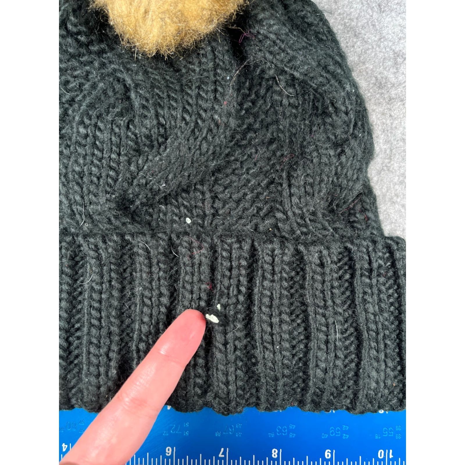 Vintage Berkshire Handkerchief Co Beanie Adult One Size Black Cable Knit Acrylic Pom Hat Size ONE SIZE - 5 Thumbnail