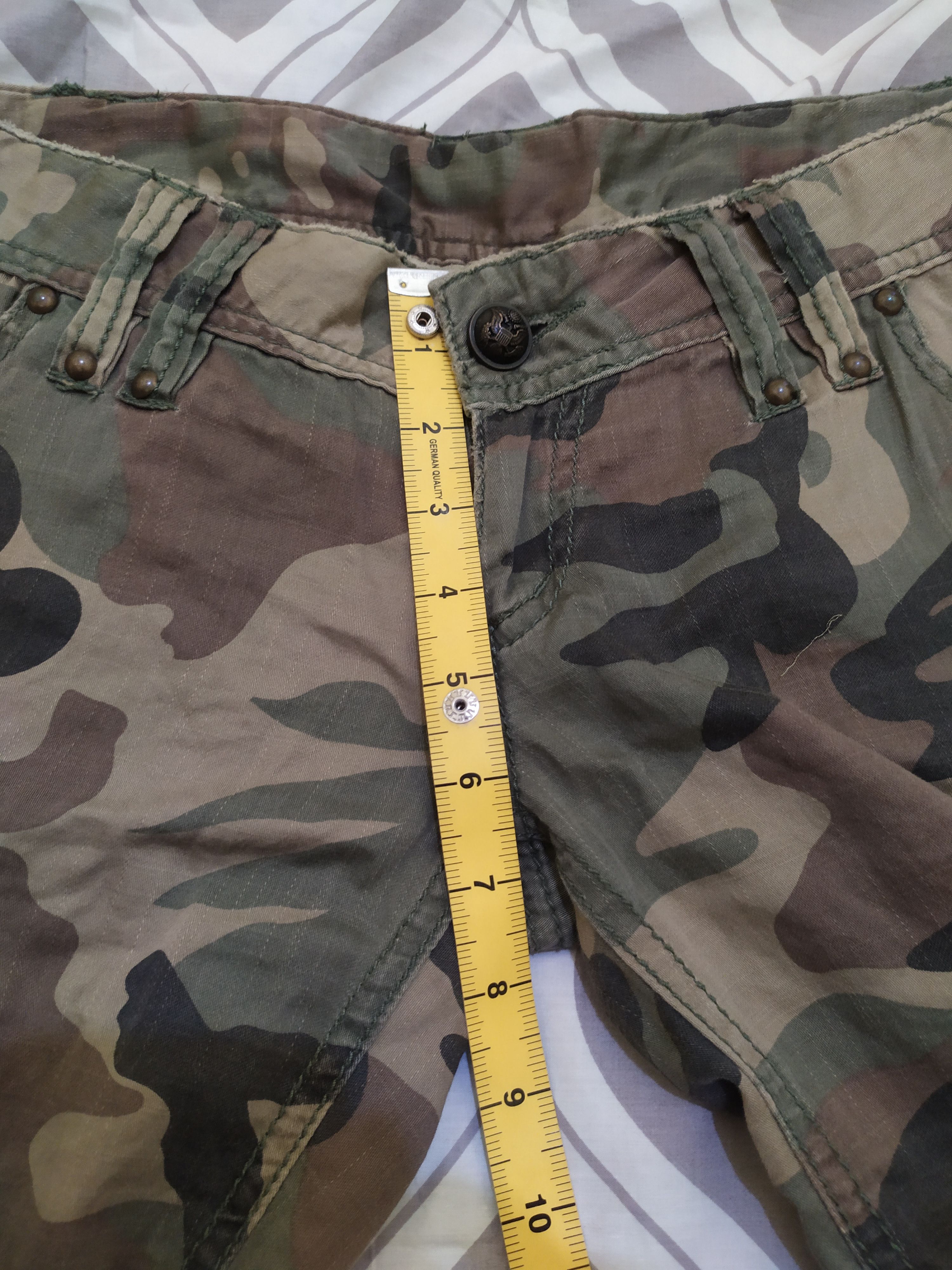 Japanese Brand × MOUSSY Moussy Camo multipocket Pants Size 24" / US 00 / IT 34 - 13 Thumbnail