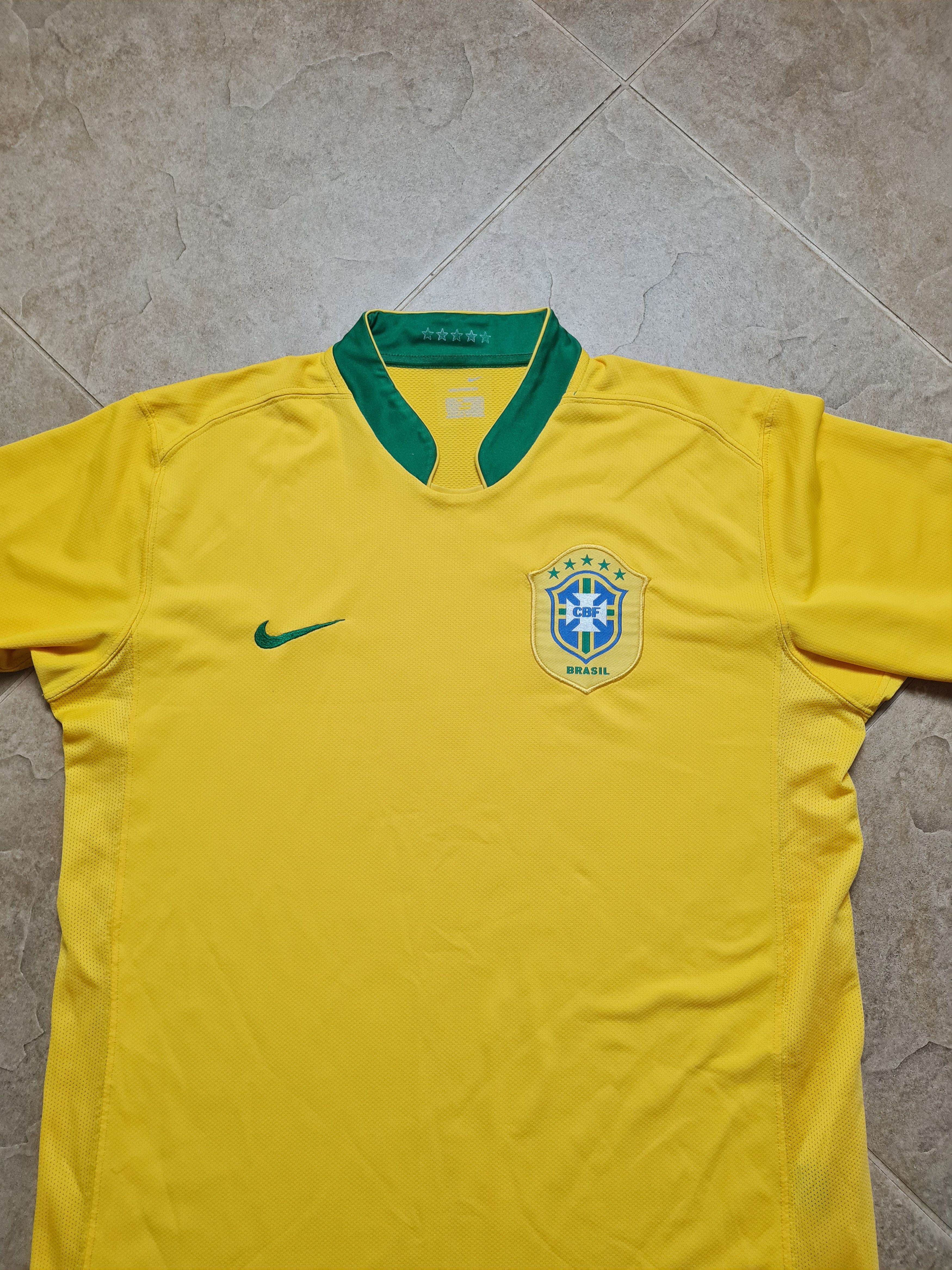 Nike Vintage Football Nike Brazil 2006 World Cup Soccer shirt Size US L / EU 52-54 / 3 - 3 Thumbnail