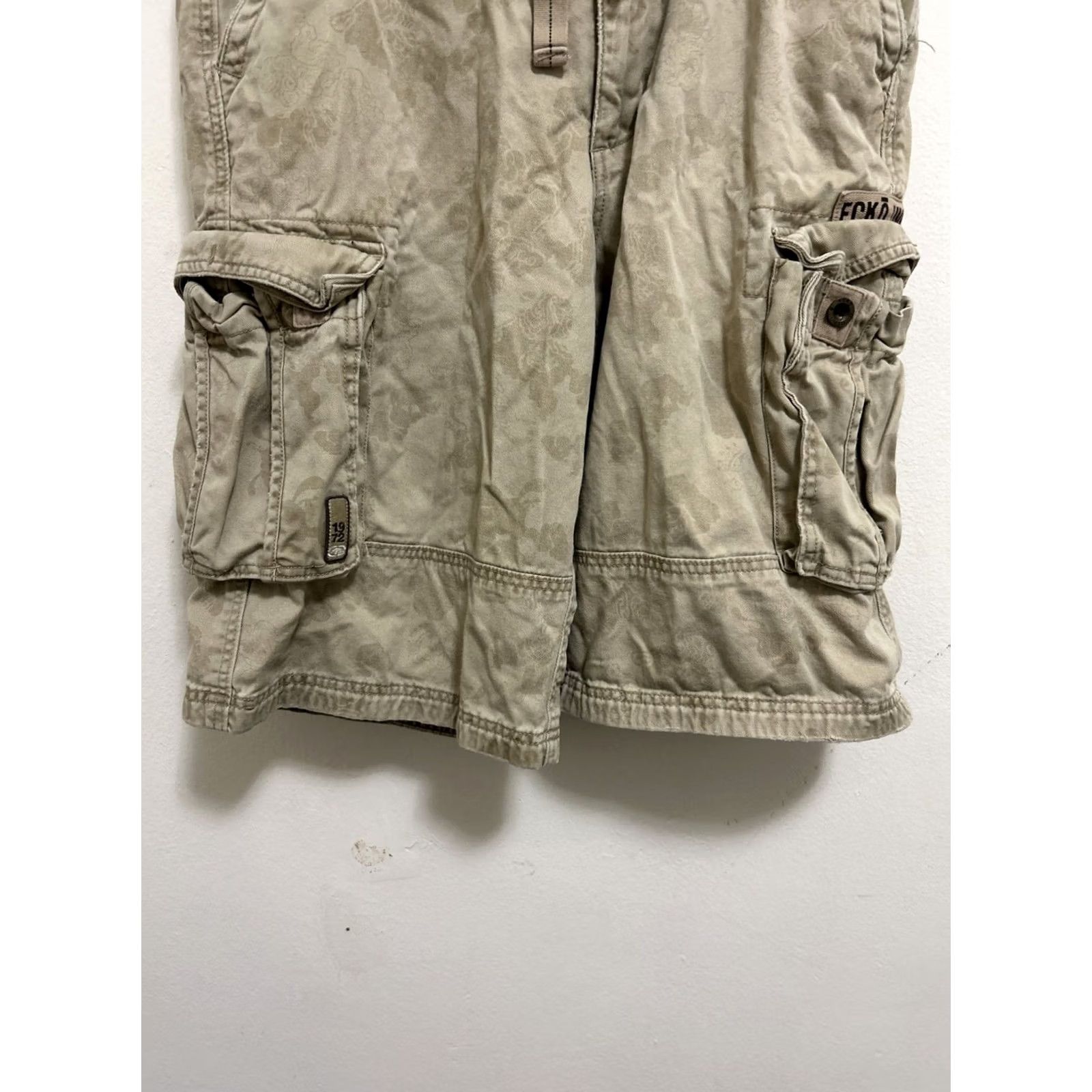 Ecko Unltd. VINTAGE Ecko UNLTD Cargo Shorts Mens 34 Brown Baggy Multi Pockets Draw Strings Denim 90s Outdoor Mens Size US 34 / EU 50 - 3 Thumbnail