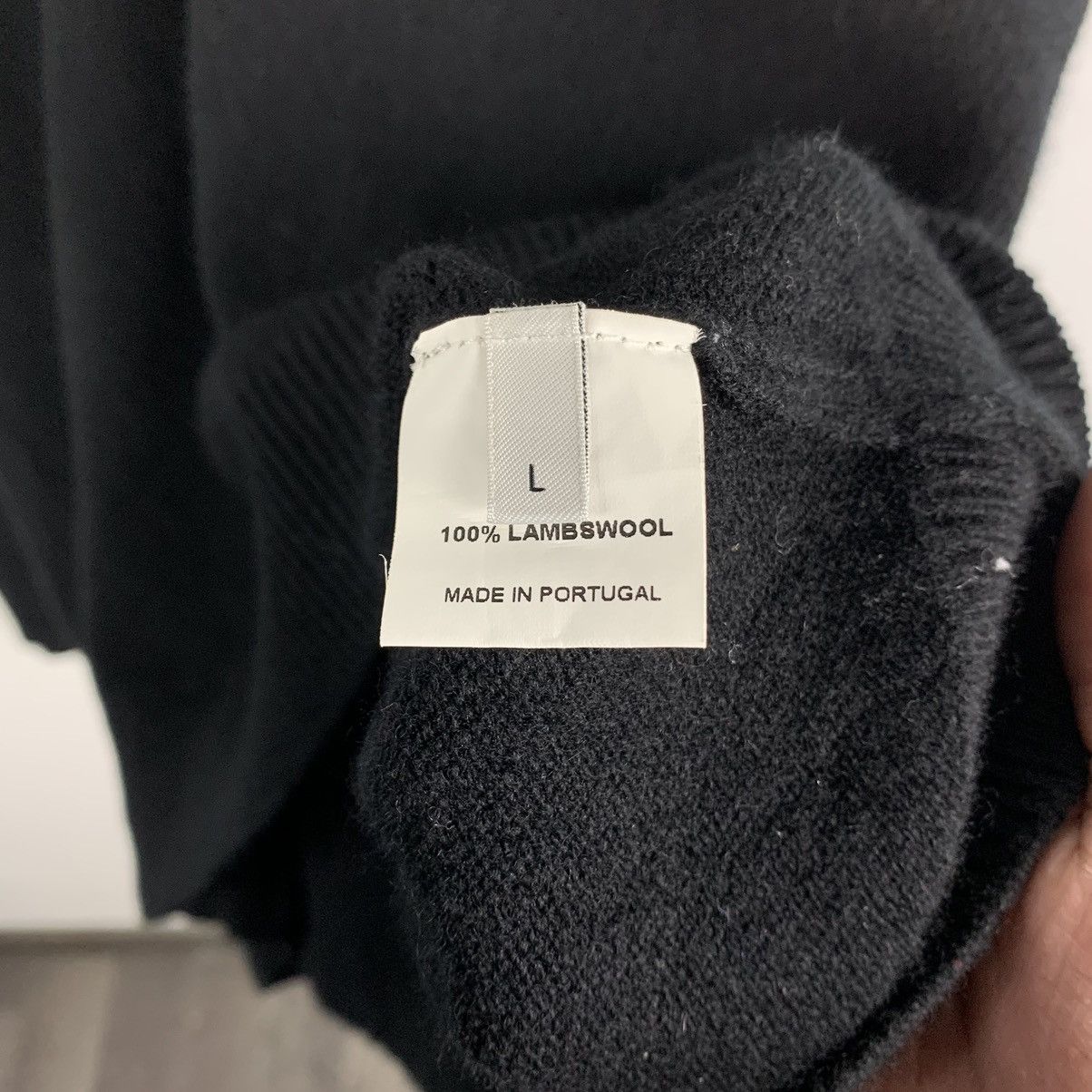 Pringle Of Scotland Vintage Pringle of Scotland Luxury Wool Sweater V-Neck Size US L / EU 52-54 / 3 - 9 Thumbnail