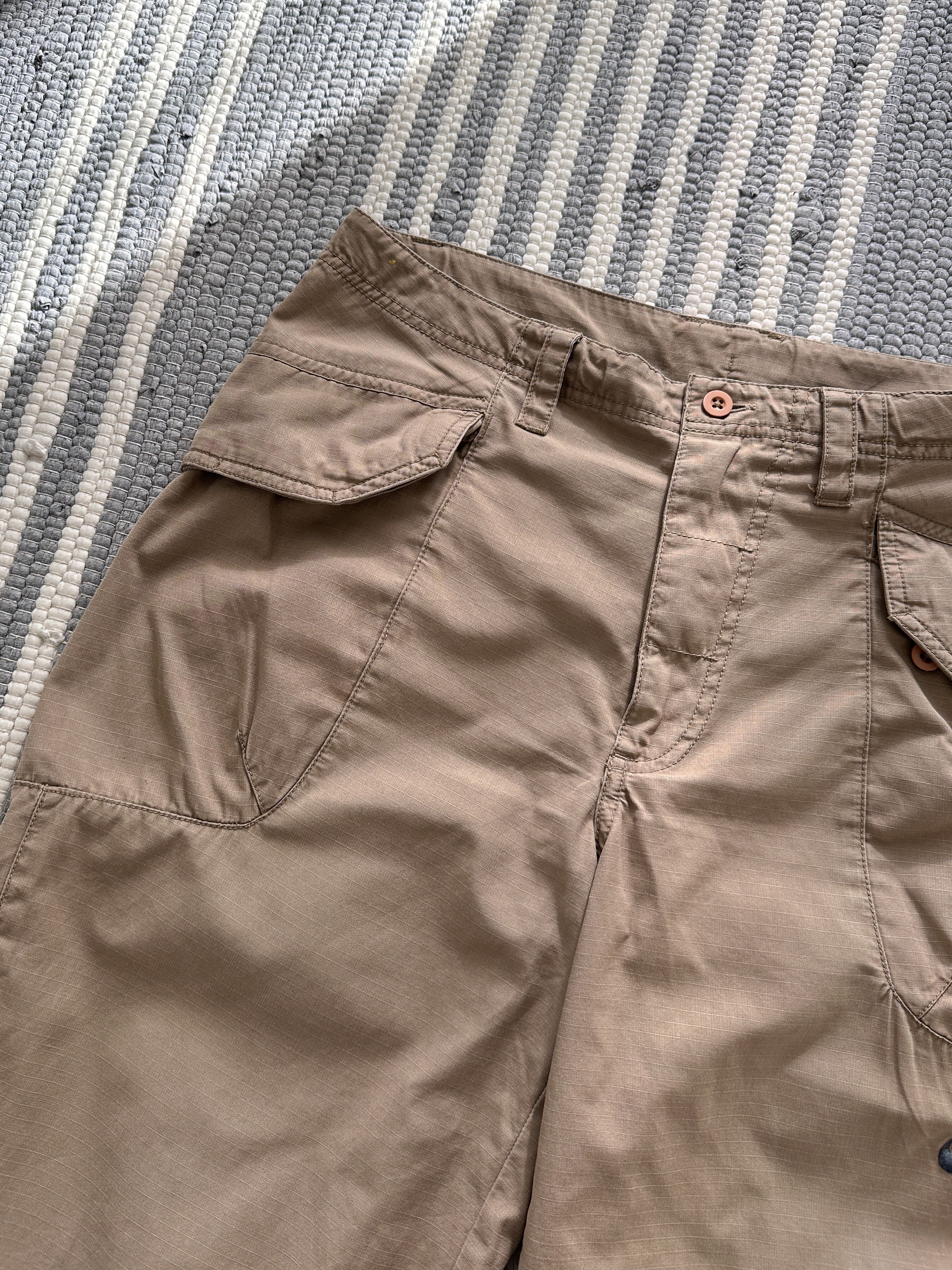 Nike Vintage Nike Beige Cargo Shorts Size US 30 / EU 46 - 3 Thumbnail