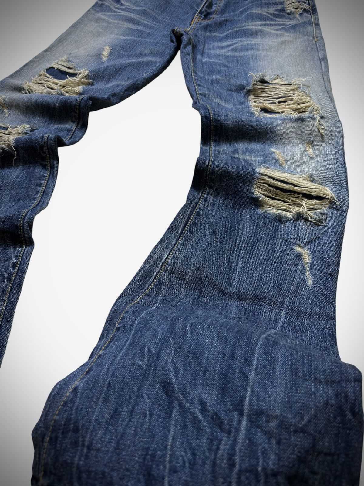 GOA 2000’s G.O.A - Distressed Flared Jeans Size US 31 - 5 Thumbnail