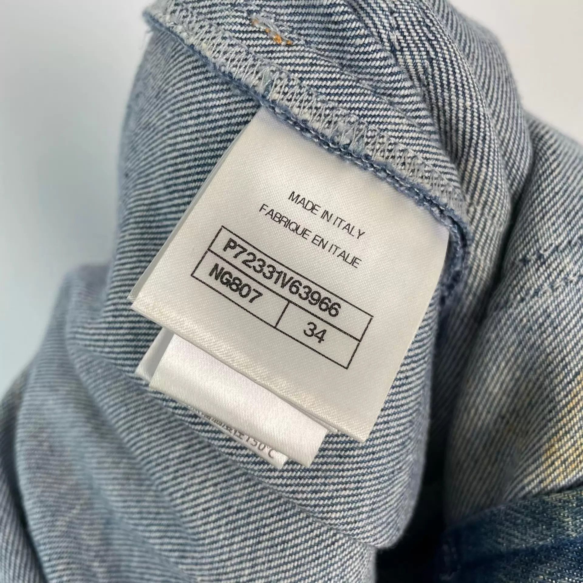 Chanel CHANEL Denim Blue Printed Logo Jacket Size 25" / US 0 / IT 36 - 4 Thumbnail