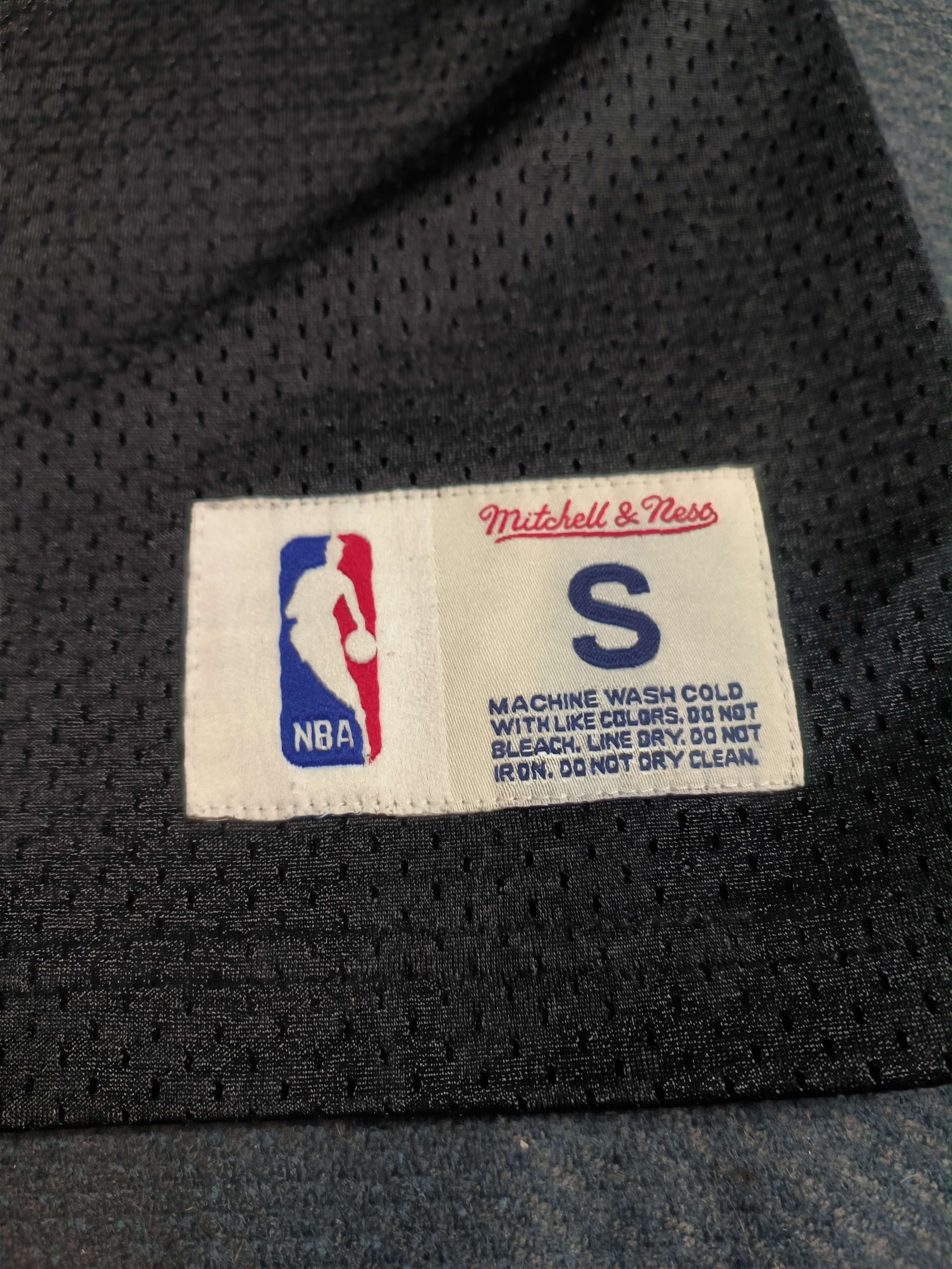 Mitchell & Ness Brooklyn Nets Mitchell & Ness NBA jersey size S Size US S / EU 44-46 / 1 - 3 Thumbnail