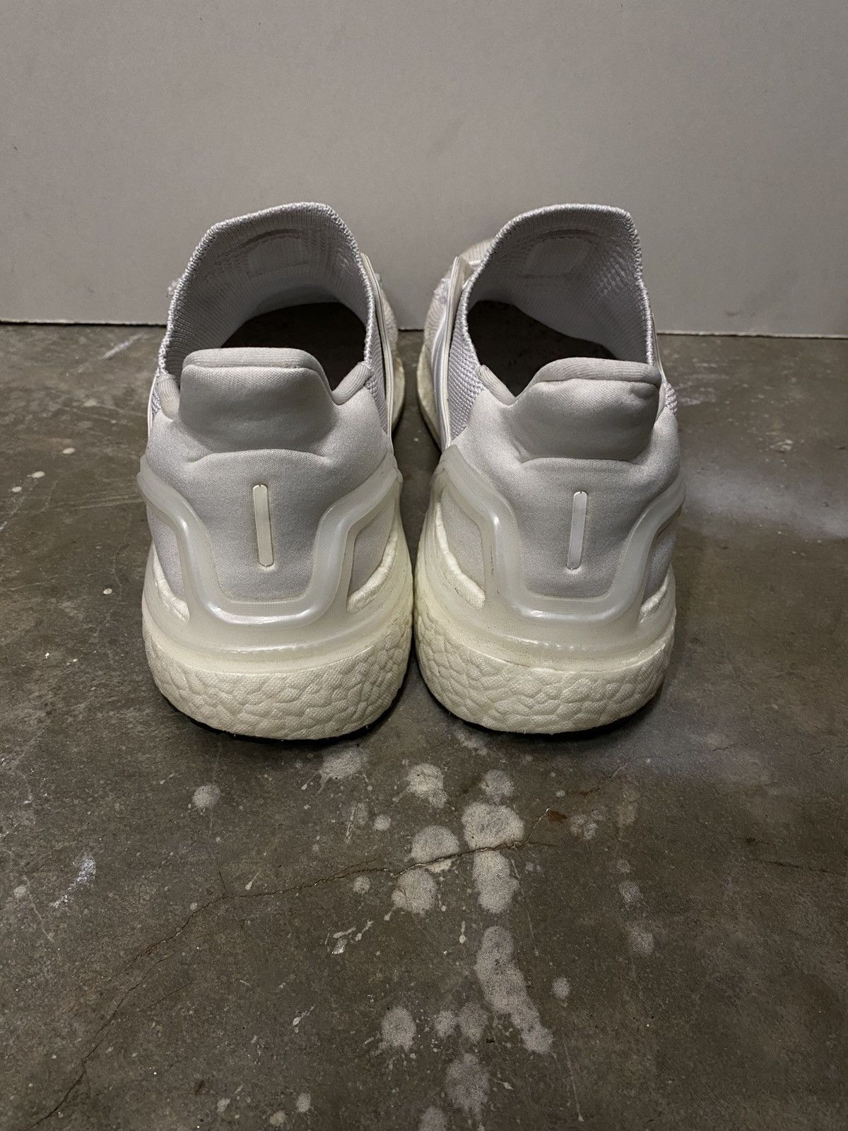 Adidas Triple White Adidas Ultra Boost Size US 11.5 / EU 44-45 - 3 Thumbnail