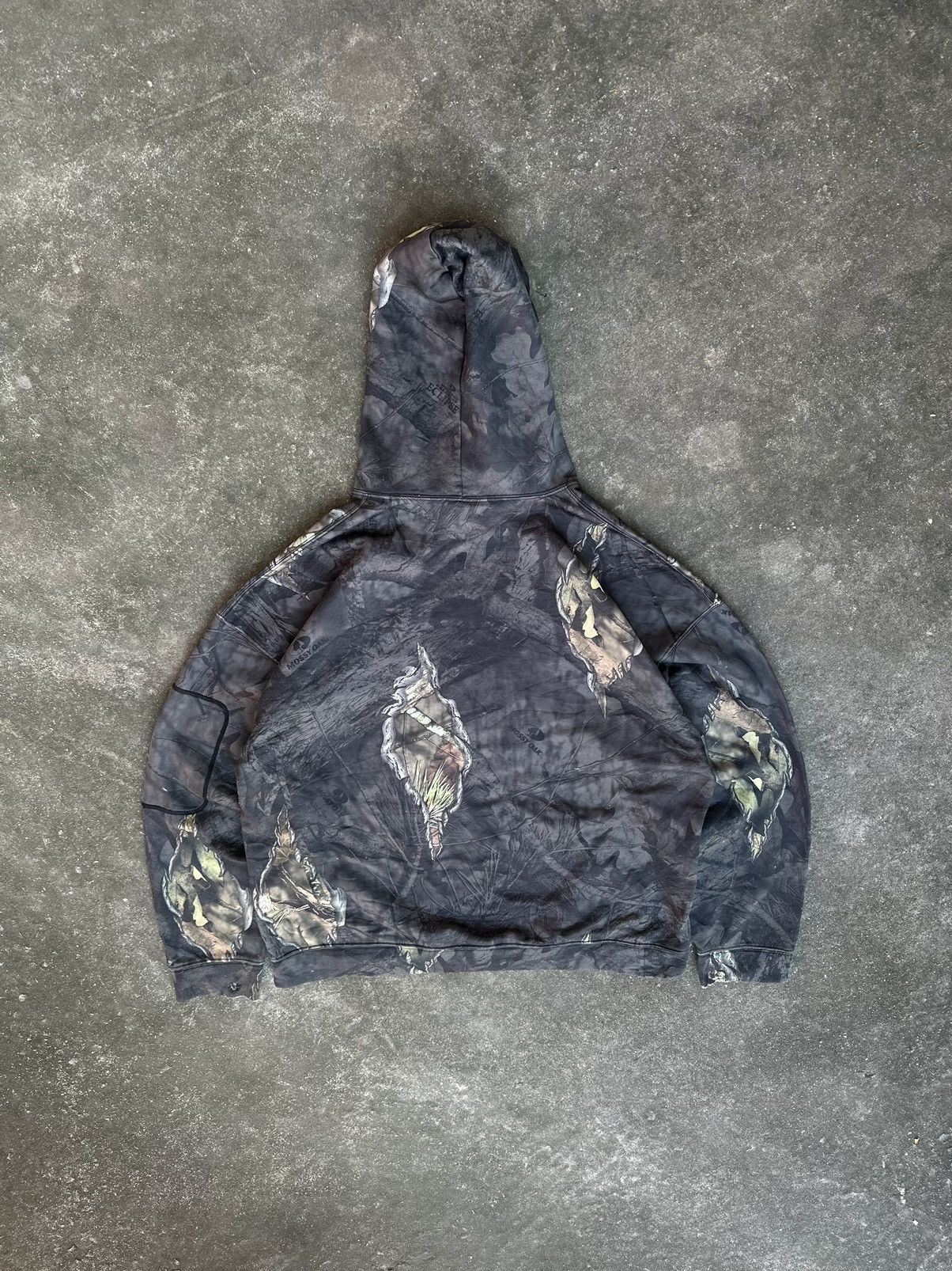 Carhartt × Vintage Vintage Y2K Realtree Camo Hooded Carhartt Style Size US L / EU 52-54 / 3 - 10 Thumbnail