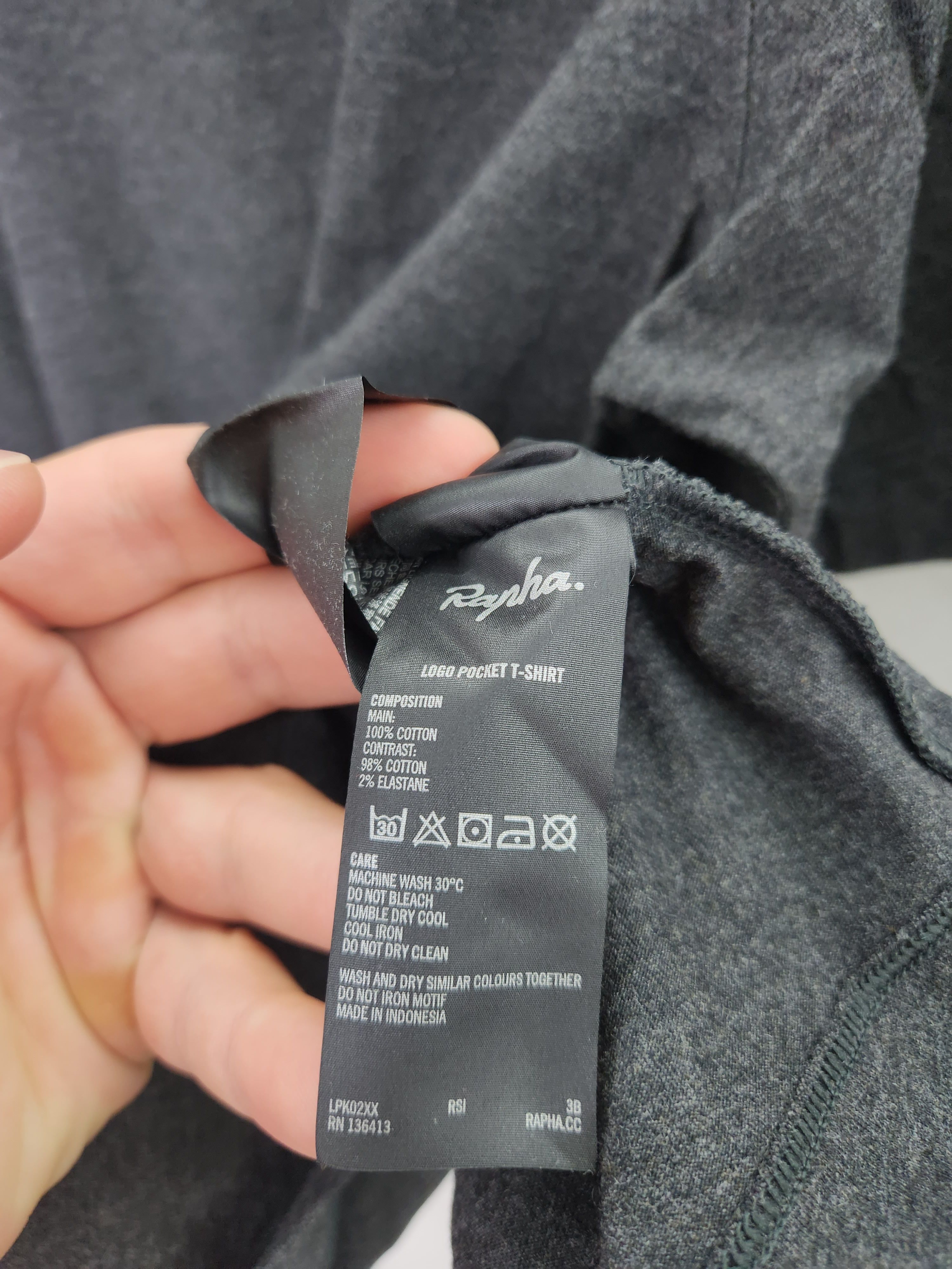 Rapha Rapha basic logo pocket t shirt gray size L Size US L / EU 52-54 / 3 - 10 Thumbnail