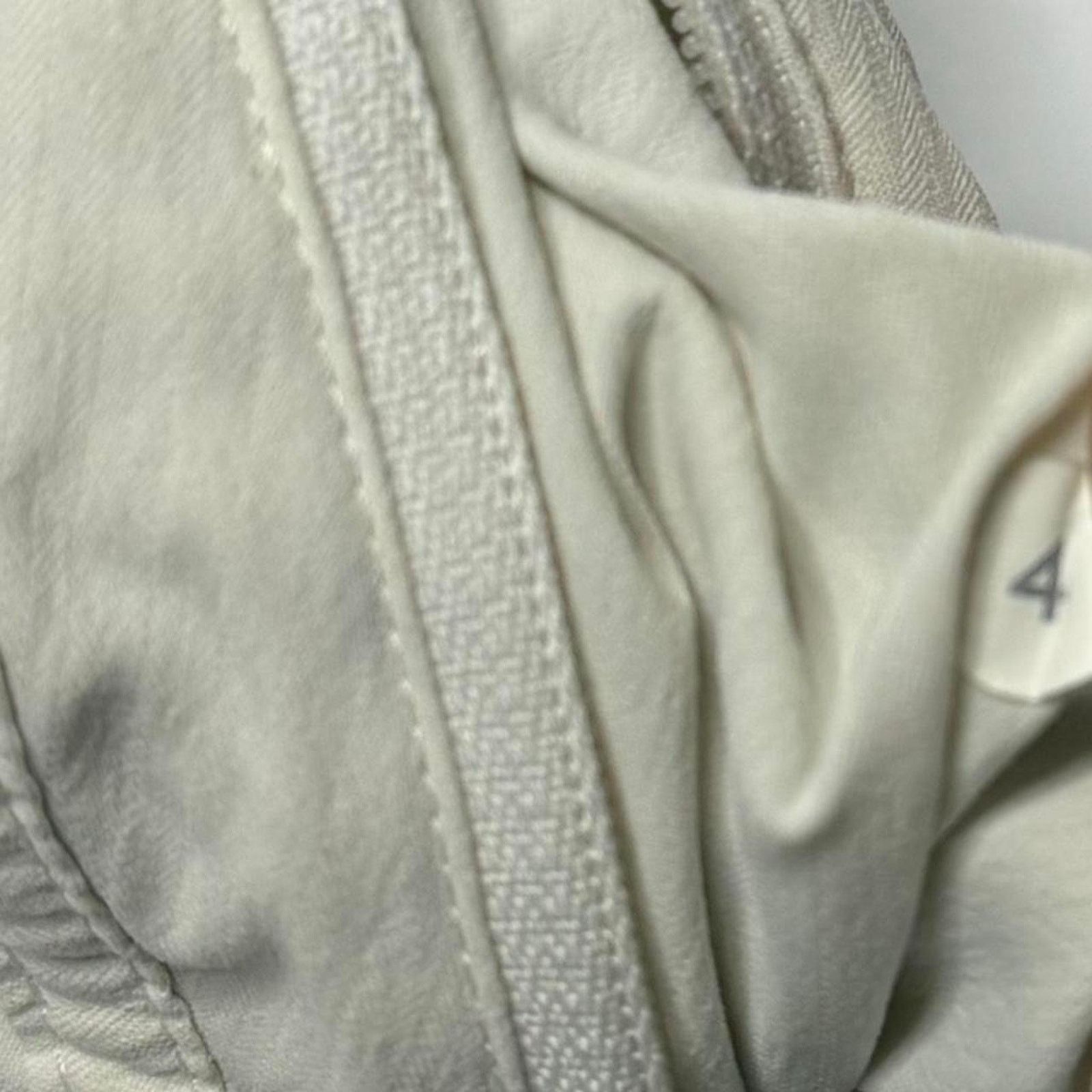 Lululemon Lululemon White Shorts Size 4 Size 27" / US 4 / IT 40 - 6 Thumbnail