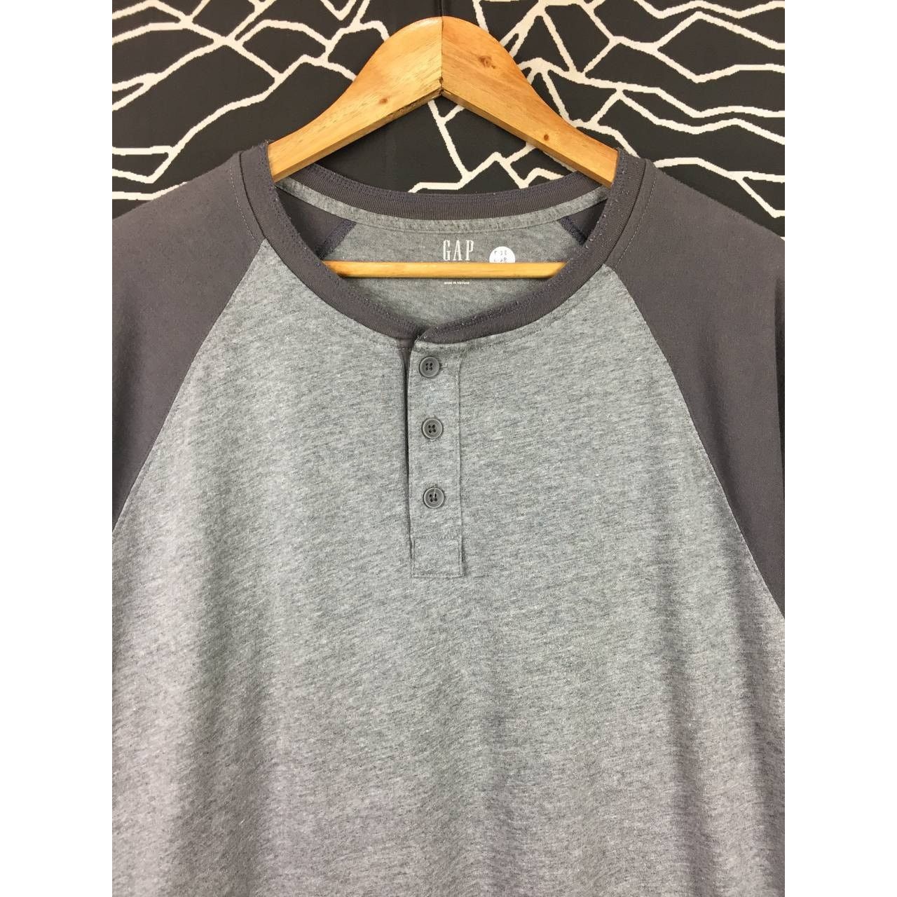 Gap GAP Everyday Casual Henley Neck Raglan Tee Size US L / EU 52-54 / 3 - 3 Thumbnail
