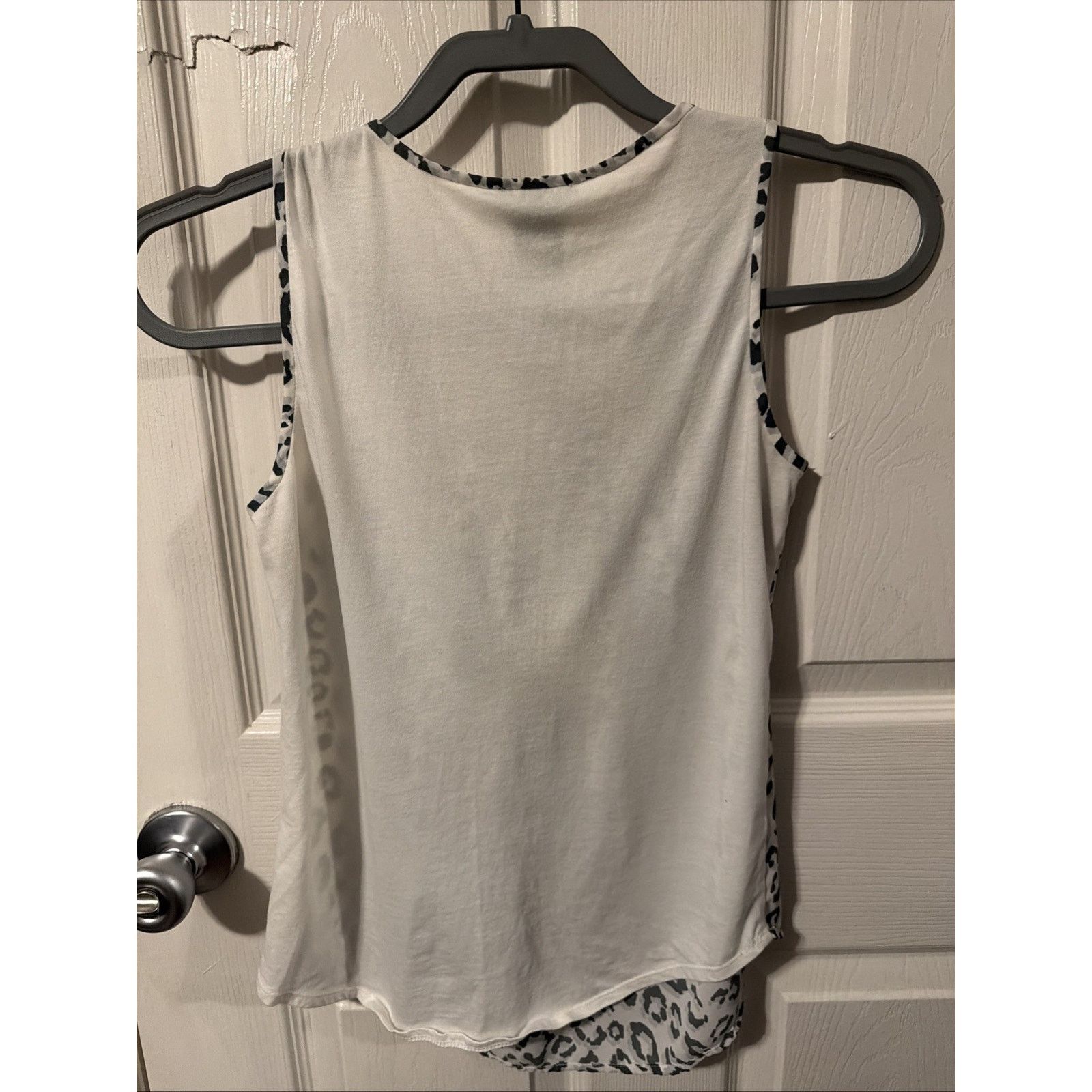 Ann Taylor Ann Taylor Petite XXSP Blue Sleeveless Top Animal Print Size XXS / US 00 / IT 34 - 11 Thumbnail