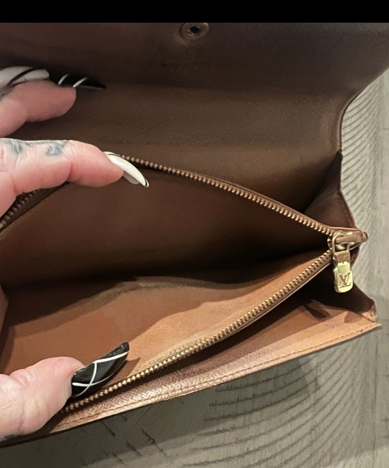 Louis Vuitton Pre loved Louis Vuitton wallet Size ONE SIZE - 8 Thumbnail