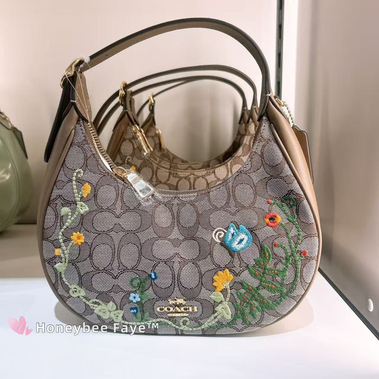 Coach Emily Shoulder Bag Signature Jacquard With Floral Embroidery Size ONE SIZE - 3 Thumbnail