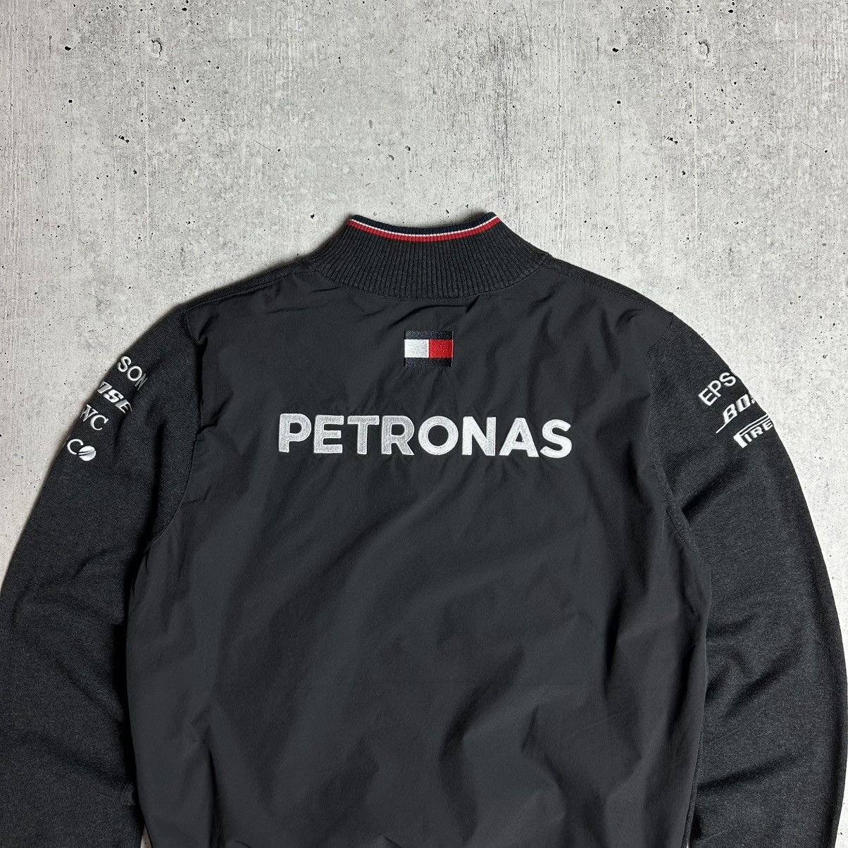 Mercedes-Benz × Tommy Hilfiger Formula Uno Mercedes Benz AMG Petronas 1/4 Zip Nylon Sweater Size US XL / EU 56 / 4 - 8 Thumbnail