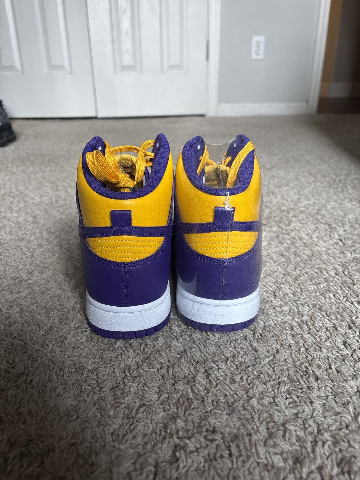 Jordan Brand Jordan Dunk Hi Retro 1 “Lakers” Size US 12 / EU 45 - 4 Thumbnail
