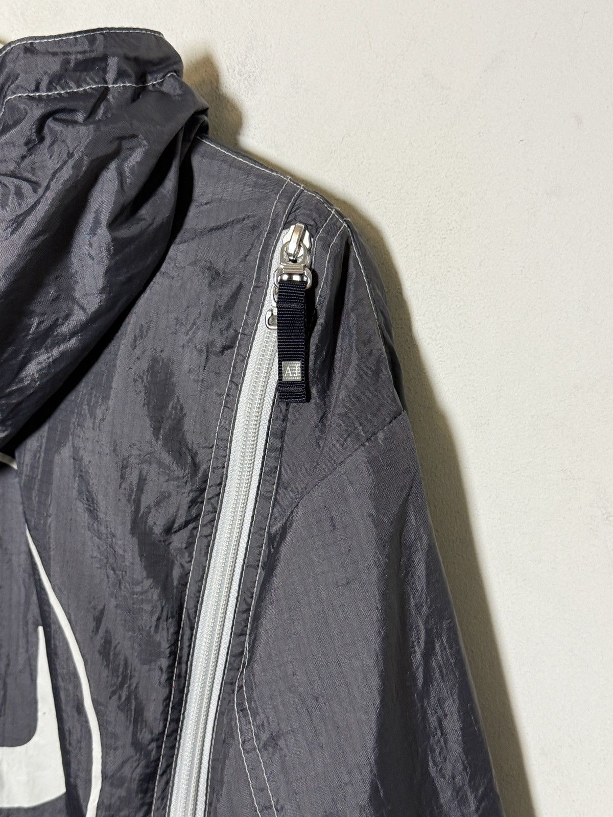 Giorgio Armani Armani shimmer nylon multipocket light jacket Size US L / EU 52-54 / 3 - 11 Thumbnail