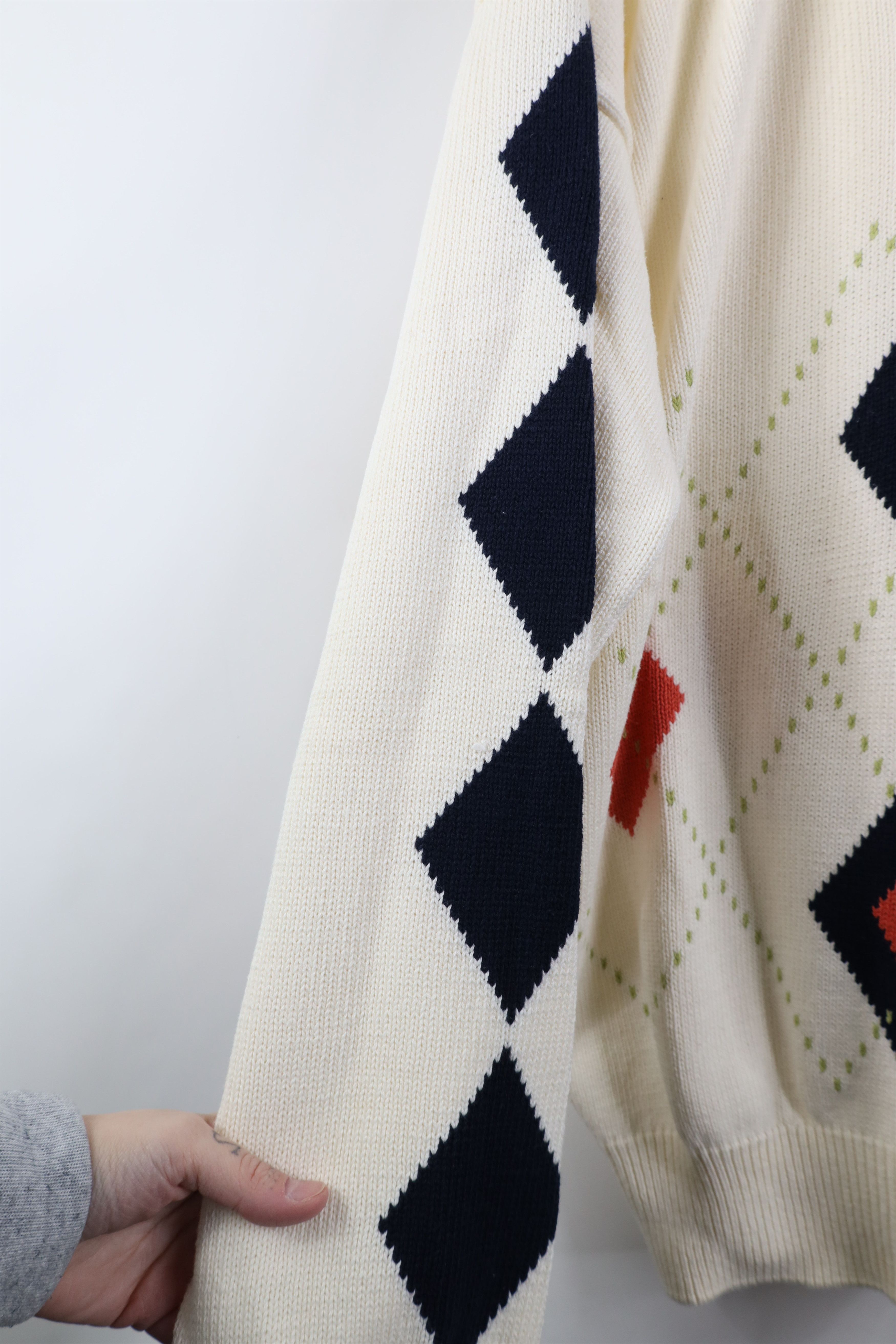 Vintage Vintage 90s Intarsia Argyle Hillcrest Golf Club Knit Sweater Size US L / EU 52-54 / 3 - 8 Thumbnail
