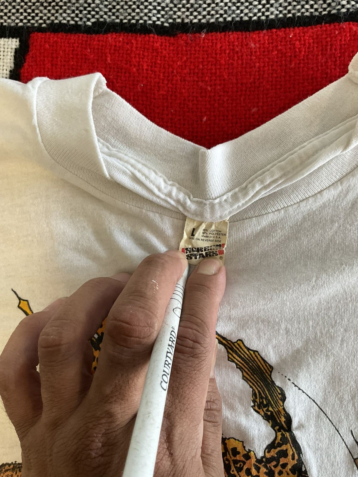 Vintage Vintage marvel shirt Wolverine vs the punisher 1989 Size US M / EU 48-50 / 2 - 4 Thumbnail