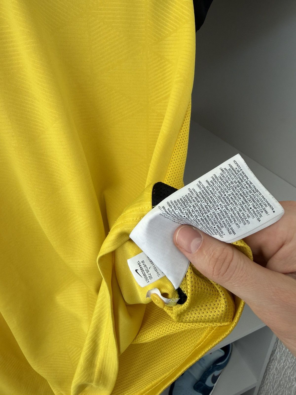 Nike Nike x Young Boys BSC Club 2020 2021 Home Jersey Size US L / EU 52-54 / 3 - 7 Thumbnail