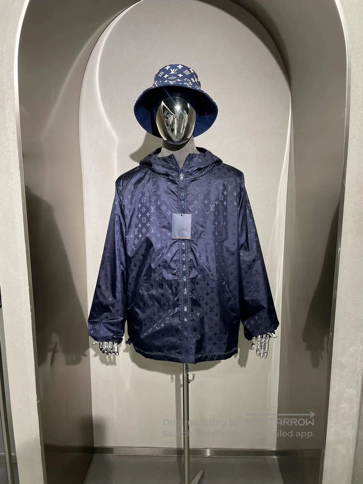 Louis Vuitton LV Navy Logo Print Reversible Windproof Jacket. Size US XXL / EU 58 / 5 - 1 Thumbnail