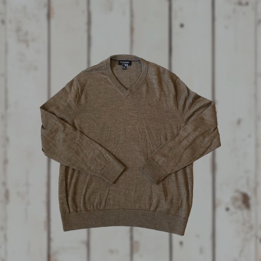 Banana Republic Banana Republic Sweater Mens XL V-Neck Merino Wool Forest Brown Solid Knit Logo Pullover Professional Casual Travel All Seasons Green? Size US XL / EU 56 / 4 - 1 Thumbnail