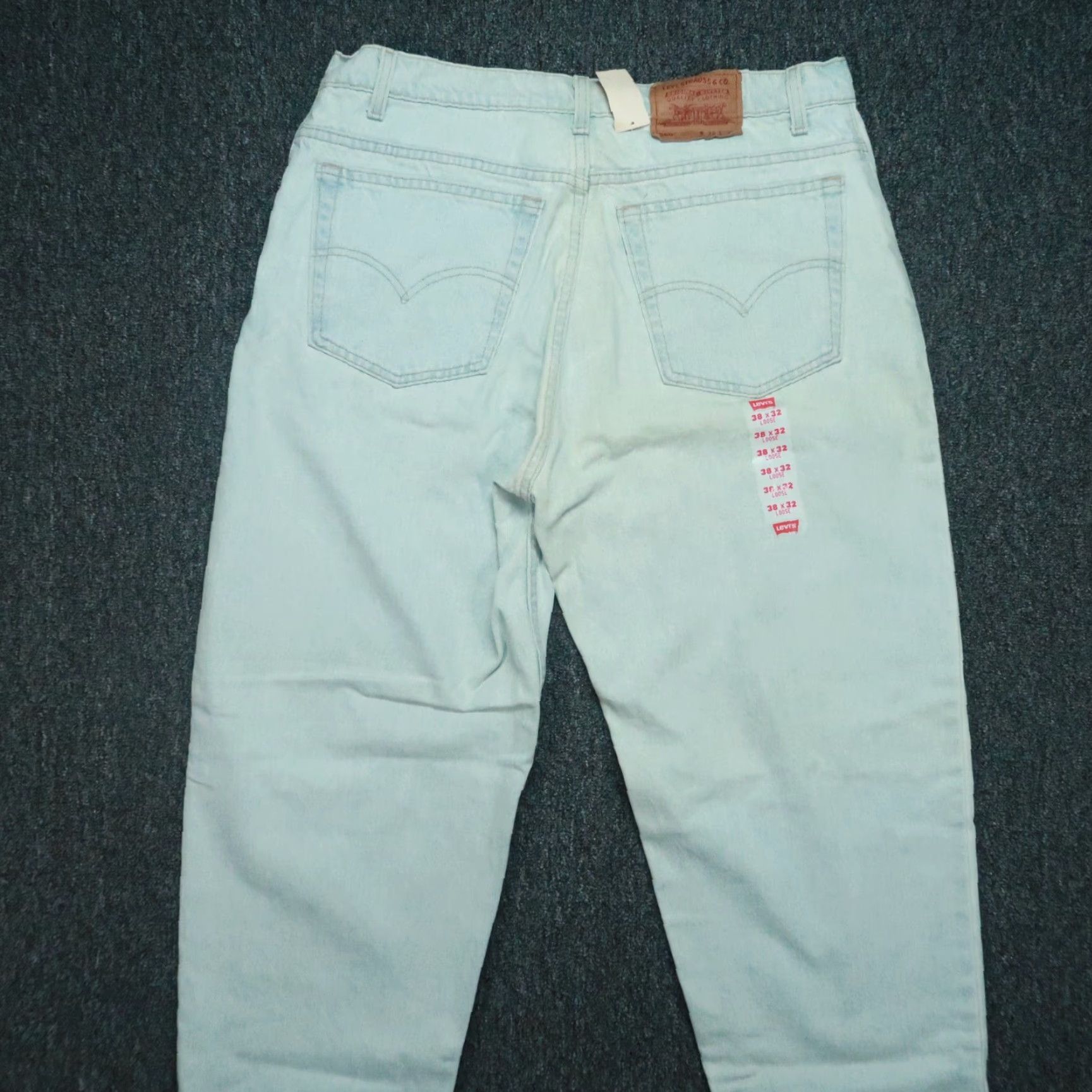 Levi's VINTAGE Levi's Jeans Mens 37x32 Blue 560 Tapered Leg Loose Fit 90s USA Irregular Size US 37 - 6 Thumbnail