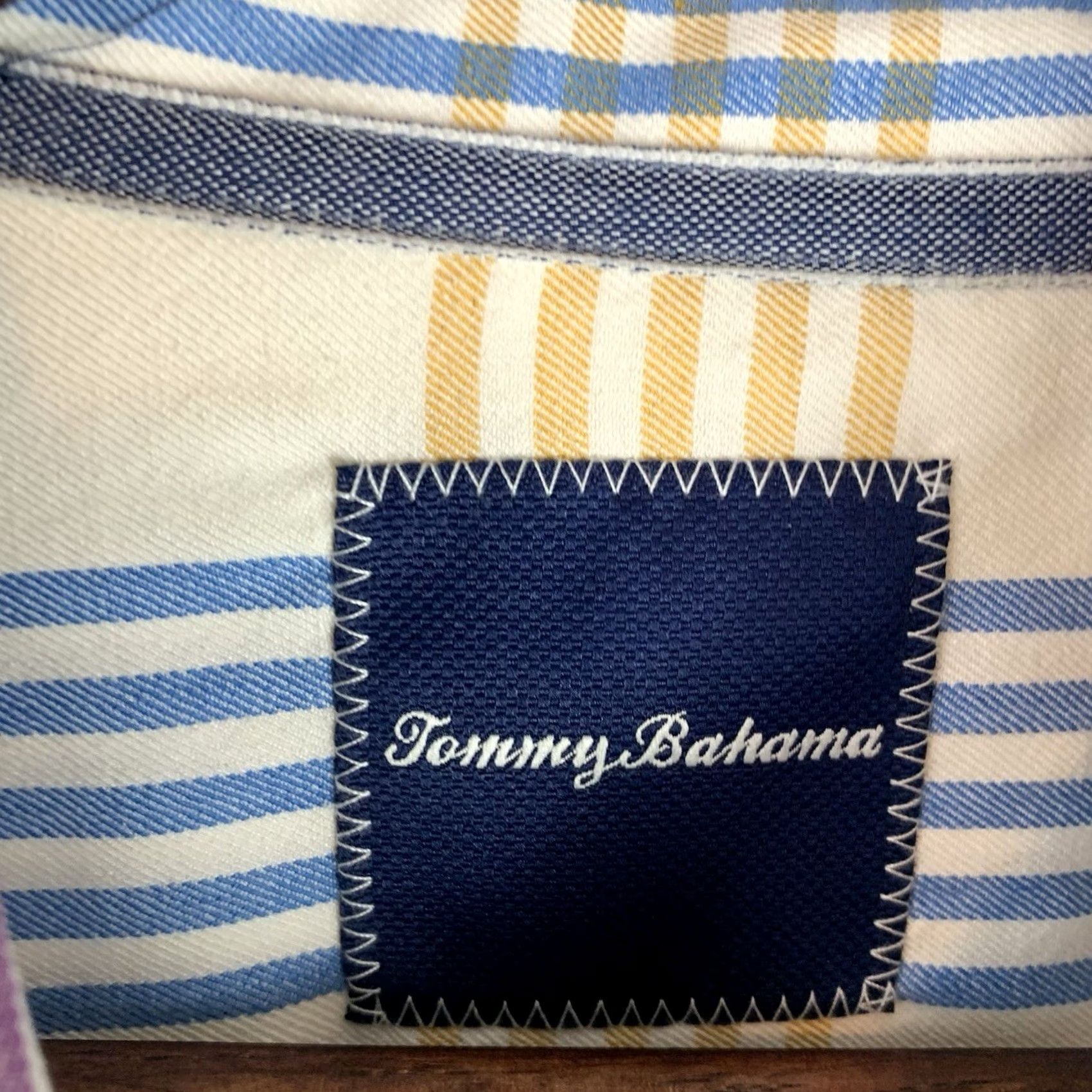 Tommy Bahama Tommy Bahama Island Zone Multicolor Plaid Silk Hawaiian Shirt Mens Size Large Size US L / EU 52-54 / 3 - 4 Thumbnail