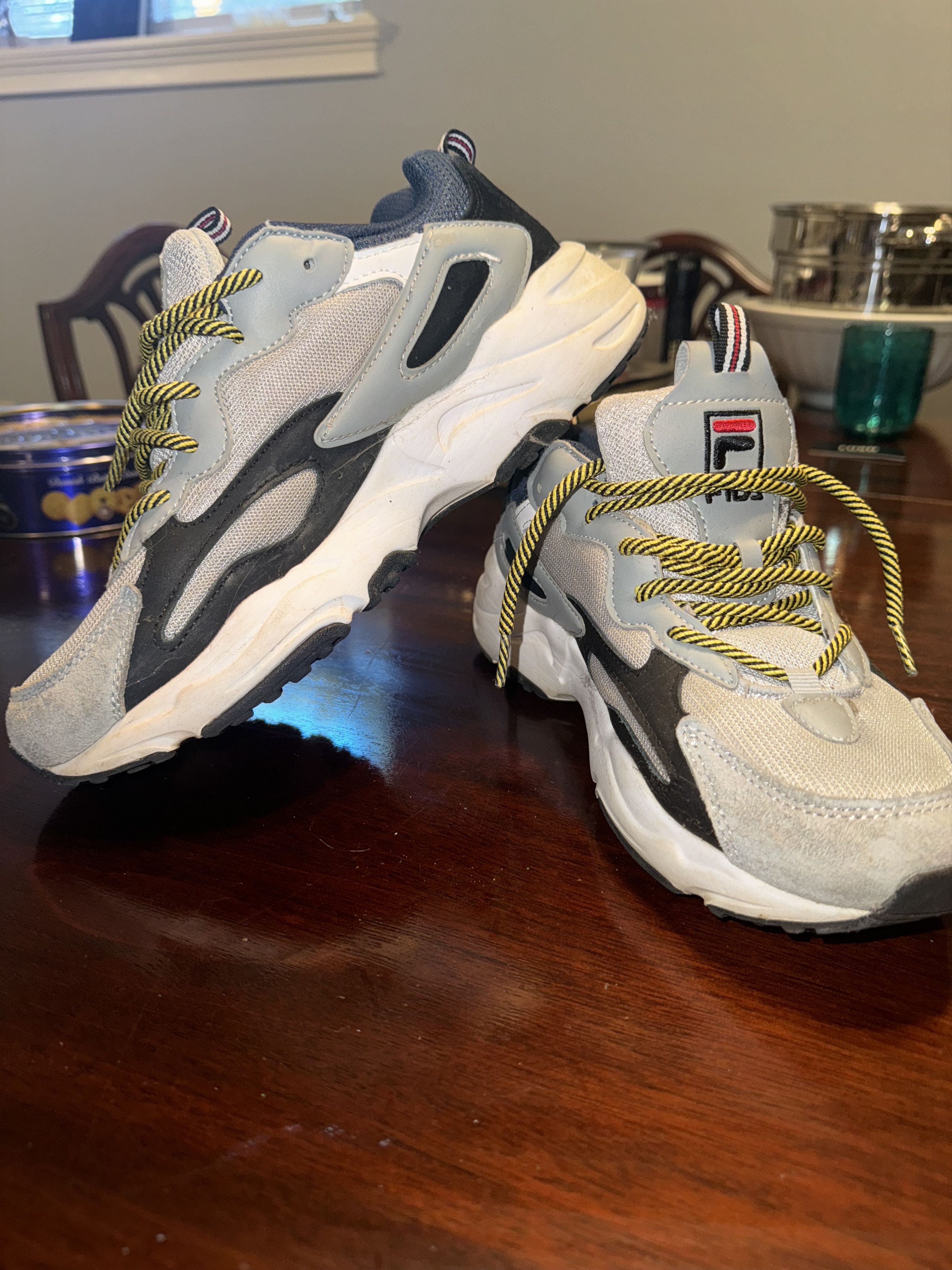 Fila Fila Sneaker Size US 9 / EU 42 - 2 Thumbnail