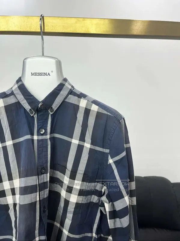 Burberry Burberry Men's Blue Plaid Short Sleeve Shirt. Size US M / EU 48-50 / 2 - 5 Thumbnail
