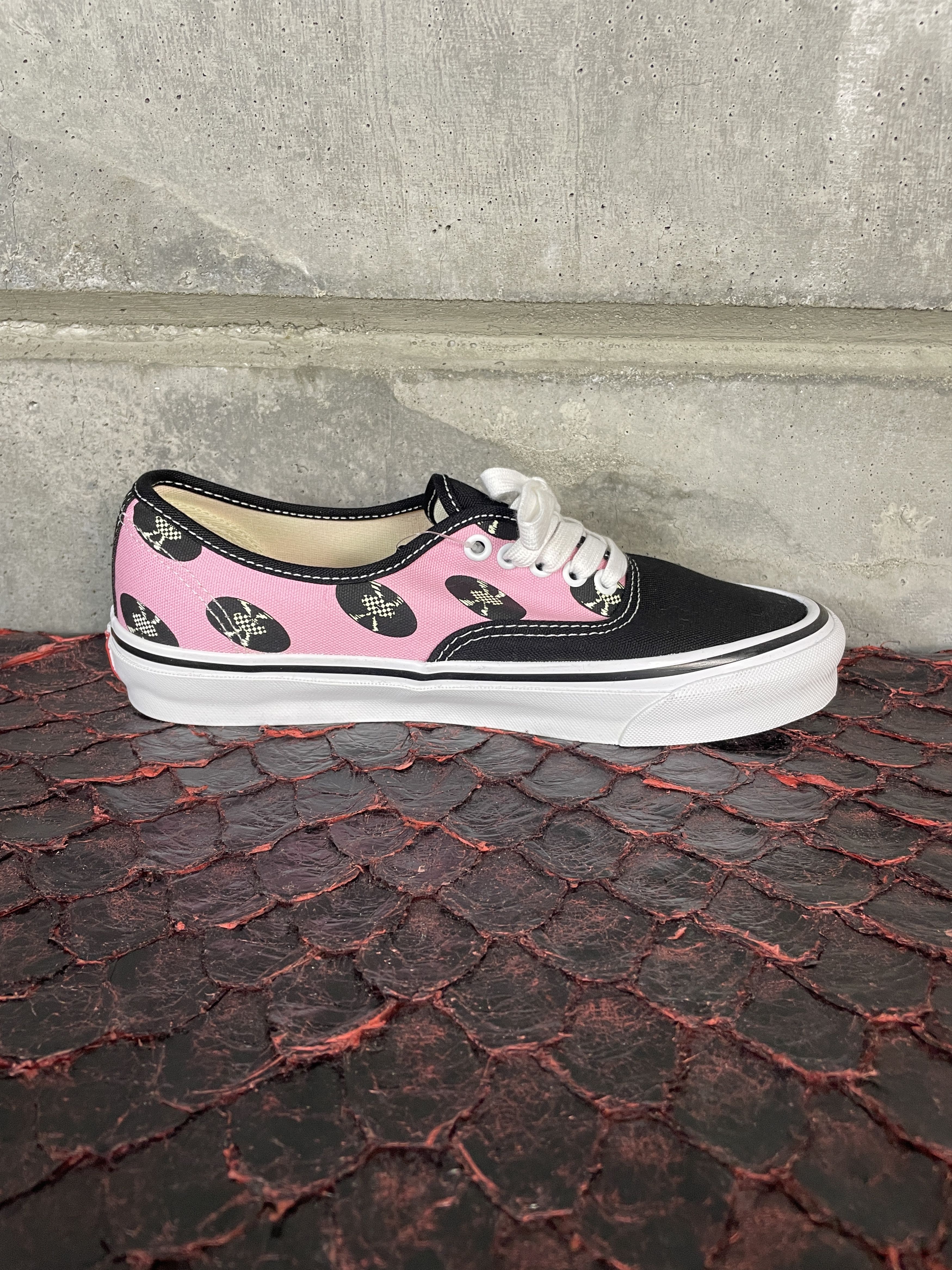 Vans × Wacko Maria Vans Wacko Maria x Authentic LX 'Records Pink' Size US 8.5 / EU 41-42 - 7 Thumbnail
