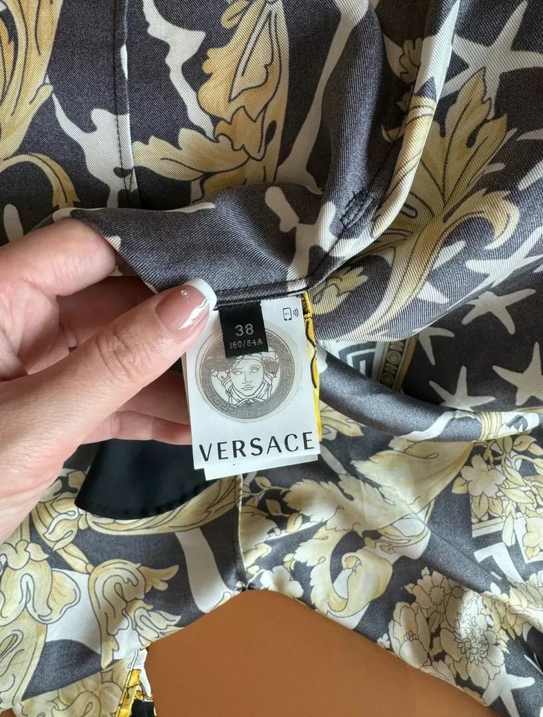 Versace Versace Shirt-style dress Size M / US 6-8 / IT 42-44 - 2 Thumbnail
