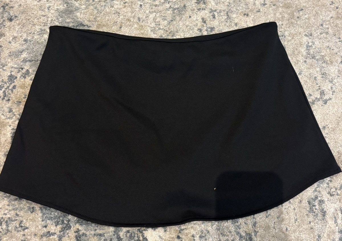 Guizio Guizio Micro Mini Stretch Skirt (sleek black) - Never Worn Size 25" / US 0 / IT 36 - 5 Thumbnail