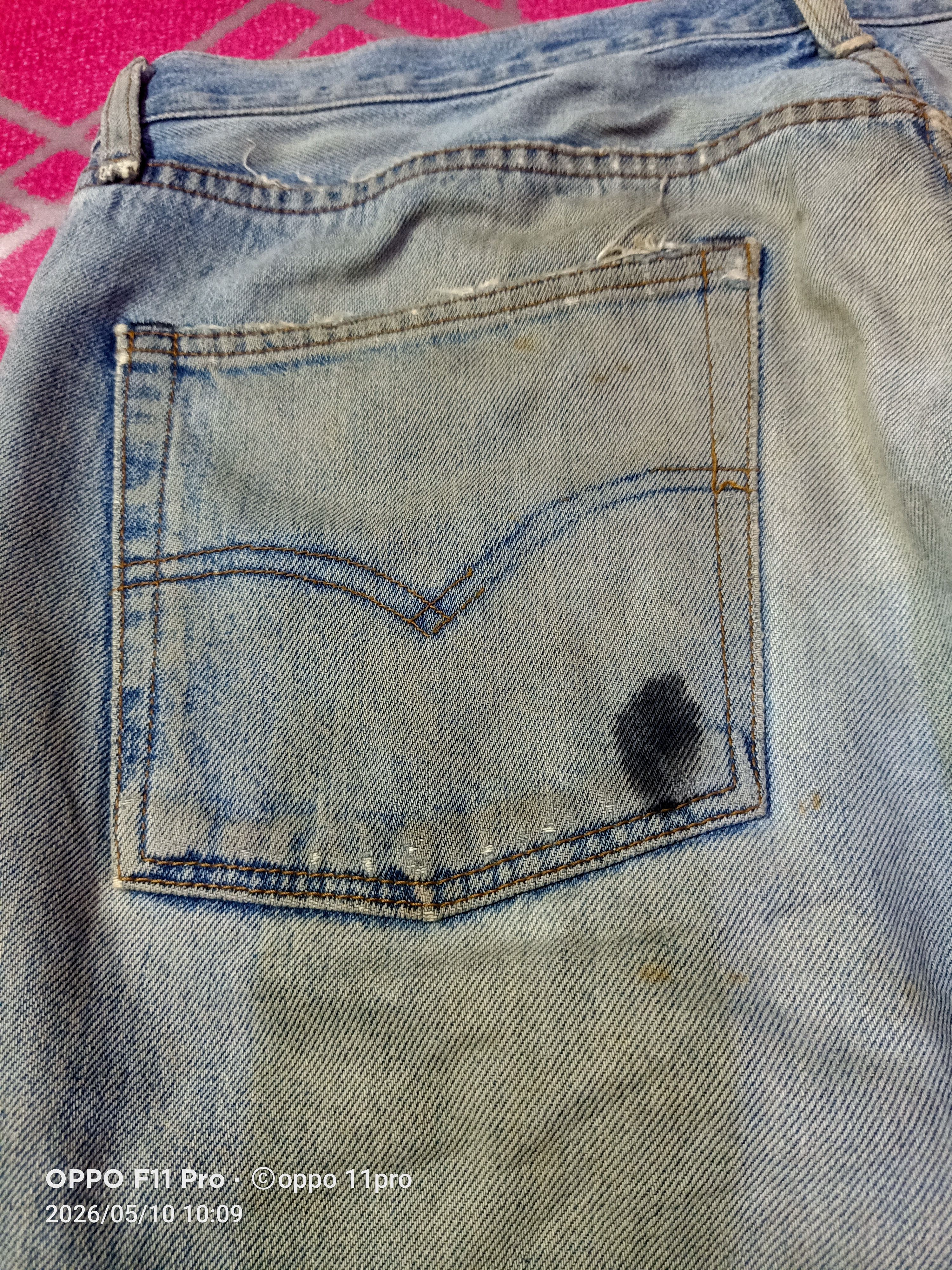 Levi's Vintage Clothing 💥Vintage 501 LVC 1983 Distressdenim Red Selvedge Denim Size US 35 - 7 Thumbnail
