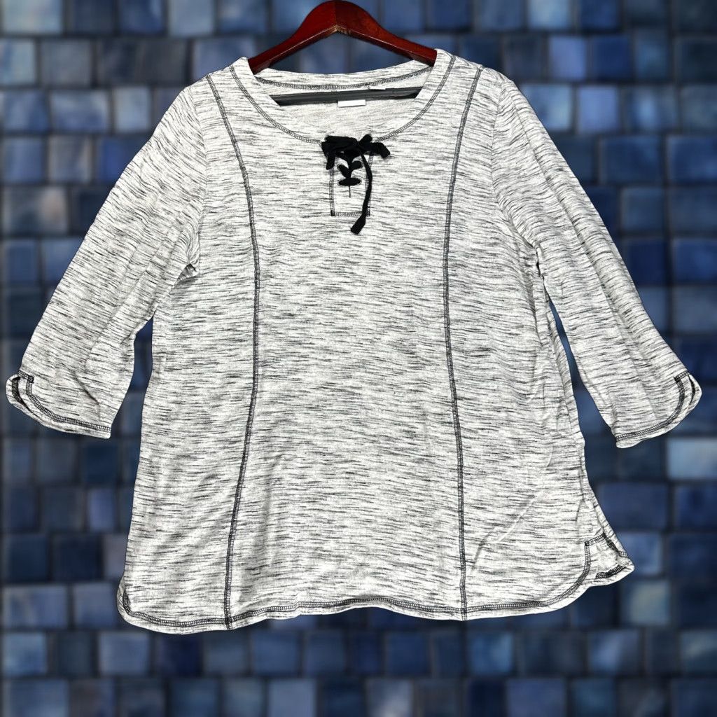 Vintage Chico's Weekends Top Womens Medium Cotton Stretch 3/4 Sleeve Lace Tie Neck Gray Heathered Pullover T-Shirt Size M / US 6-8 / IT 42-44 - 1 Thumbnail