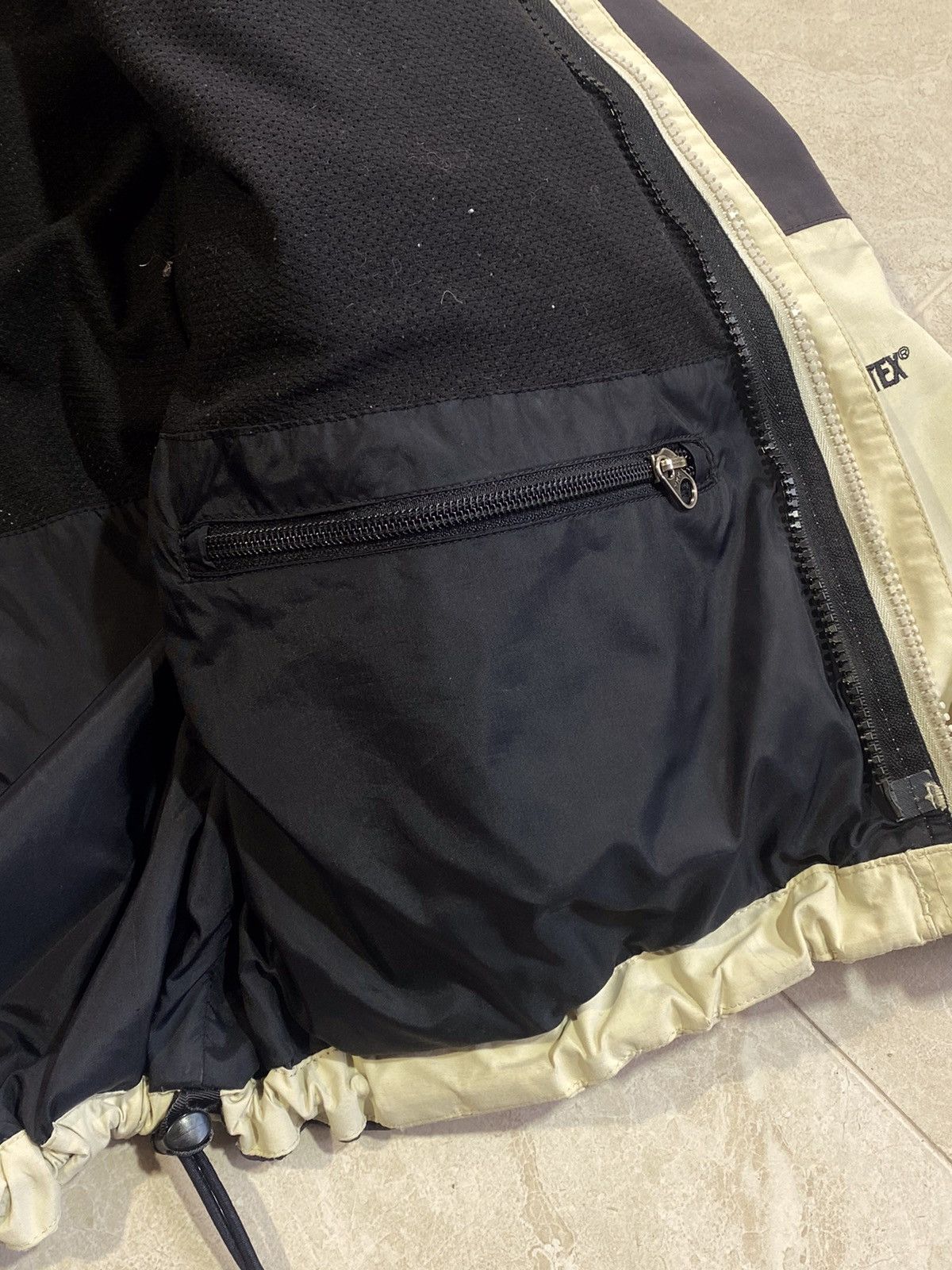 Vintage The North Face Gore-Tex y2k drill packable jacket