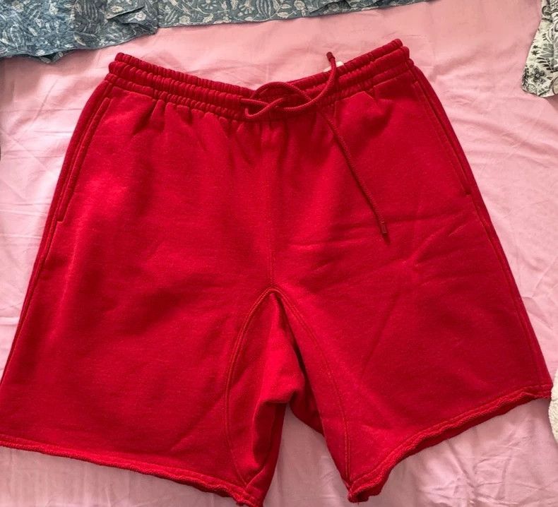Loewe LOEWE sizeM Red puffy shorts Size 27" / US 4 / IT 40 - 2 Thumbnail