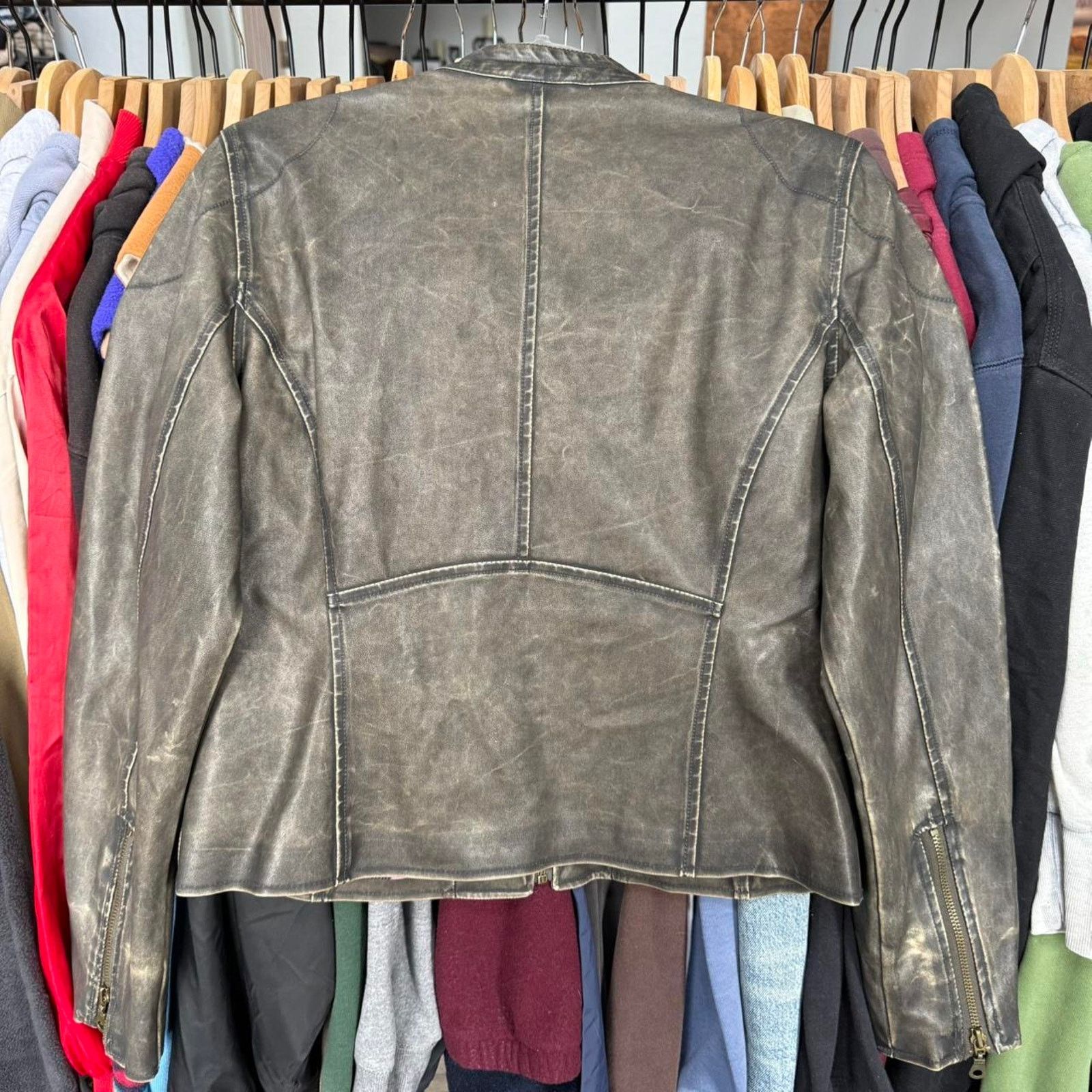 Planet Hollywood Vintage Women's Planet Hollywood New York Leather Jacket Size L / US 10 / IT 46 - 7 Thumbnail