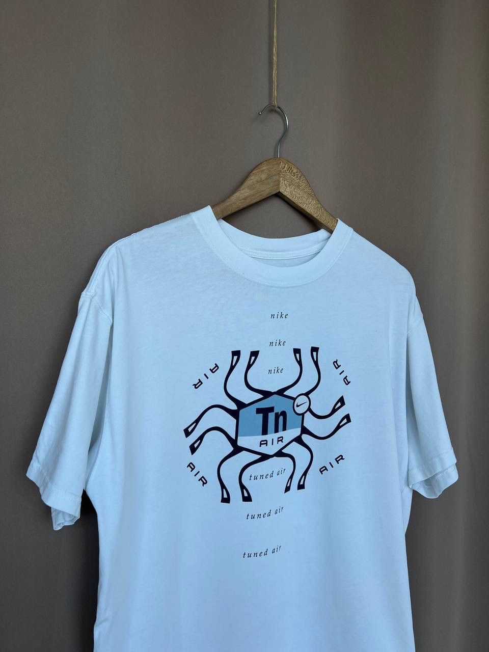 Nike Nike TN Air Big Logo T-Shirt Mens Size M Oversized Size US M / EU 48-50 / 2 - 3 Thumbnail