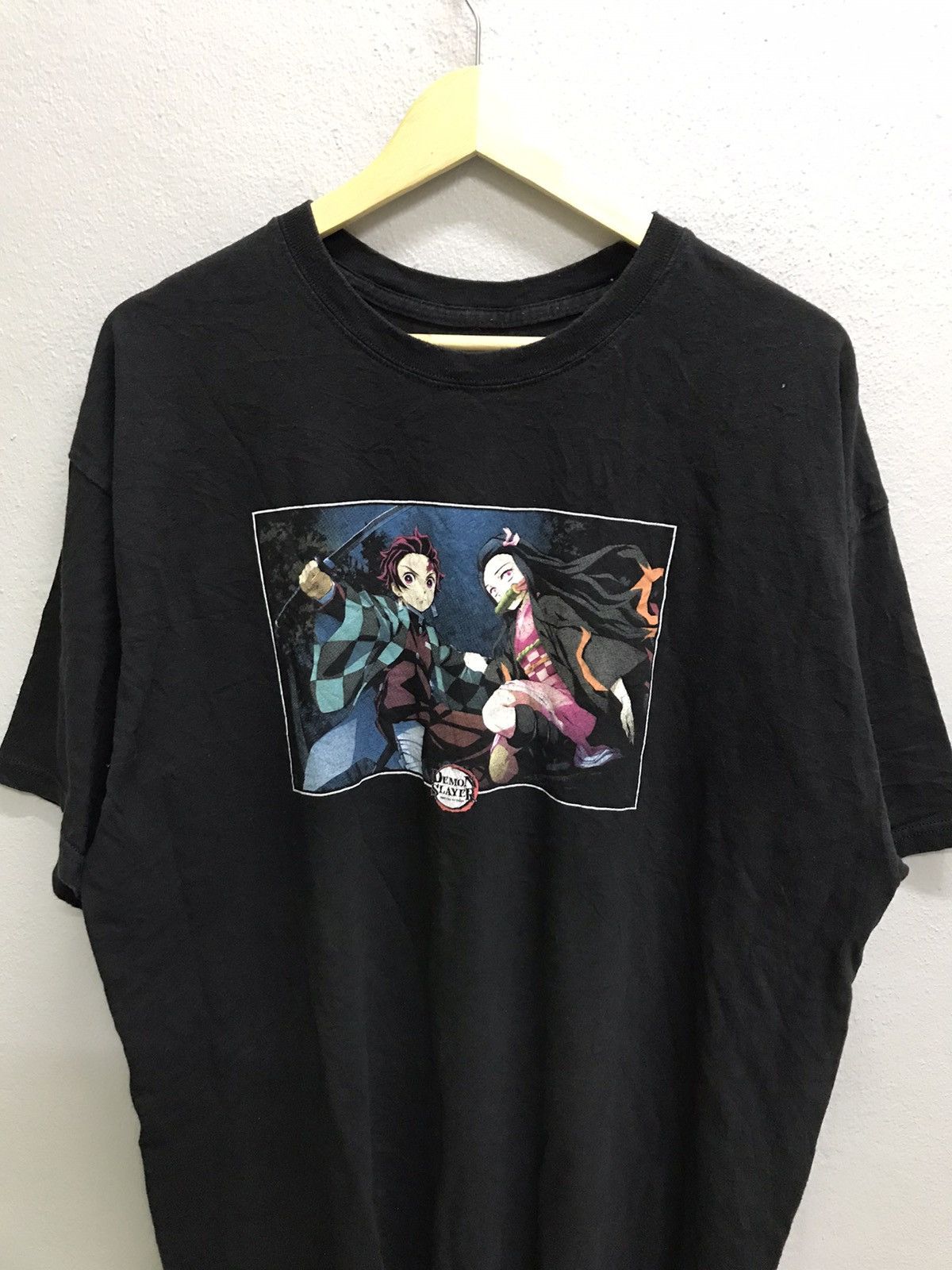 Anime VINTAGE DEMON SLAYER ANIME TSHIRT Size US XL / EU 56 / 4 - 4 Thumbnail