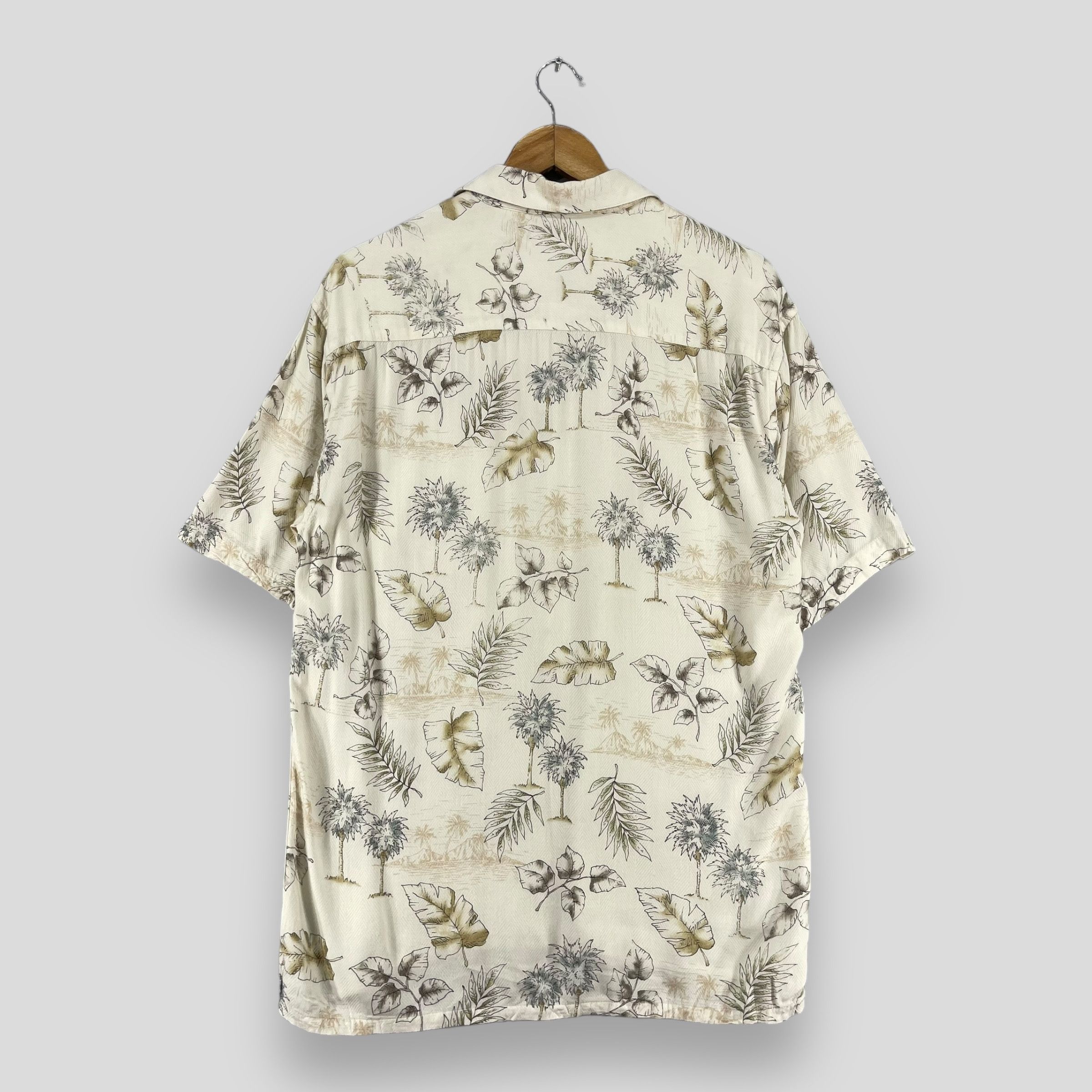 Japanese Brand Vintage Hawaiian Aloha Tropical Floral Motive Button Up Size US S / EU 44-46 / 1 - 8 Thumbnail