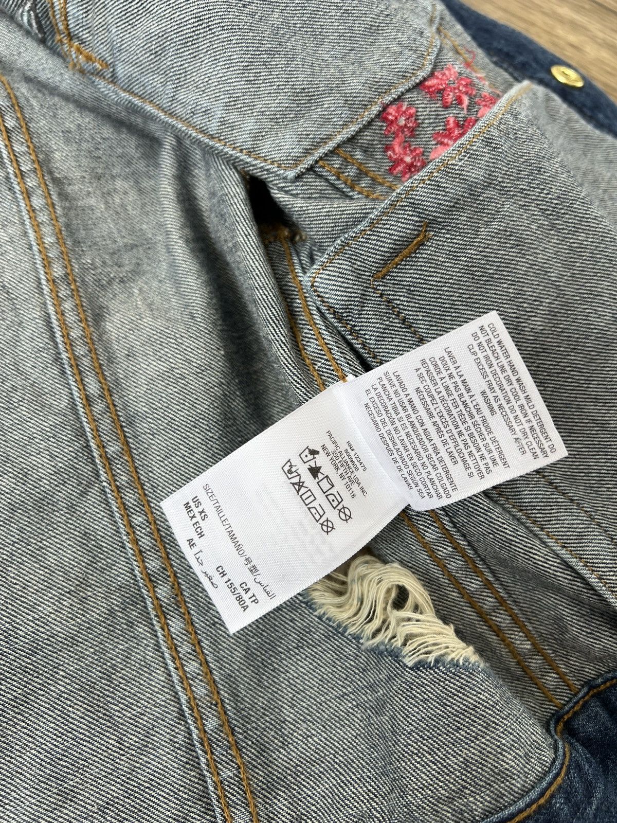Juicy Couture Vintage RARE Juicy Couture Black Label Denim Jacket Size XS / US 0-2 / IT 36-38 - 12 Thumbnail