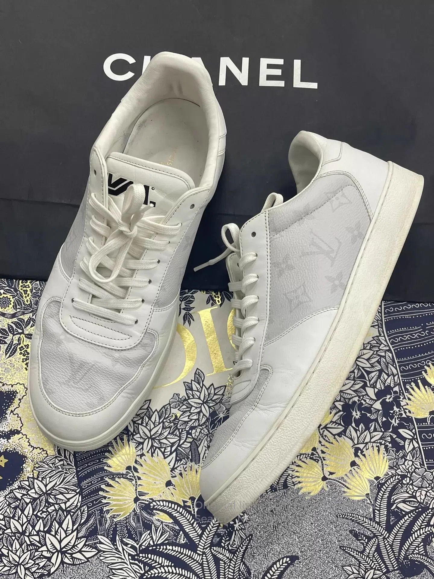 Louis Vuitton White Low-Top Sneakers Size 9. Size US 9 / EU 42 - 1 Thumbnail