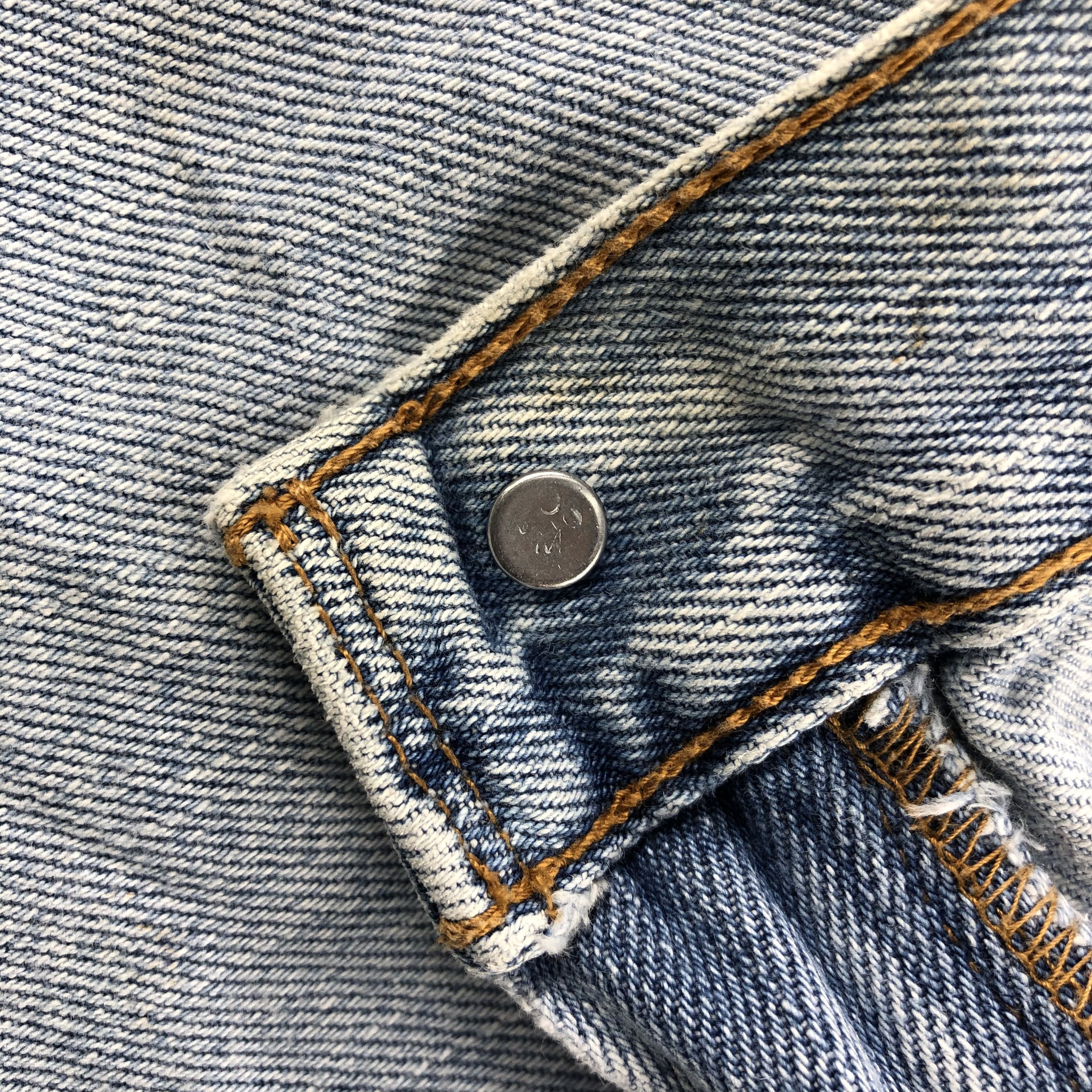Levi's Vintage Light Washed Levis 505 Jeans-J932 Size US 40 / EU 56 - 9 Thumbnail